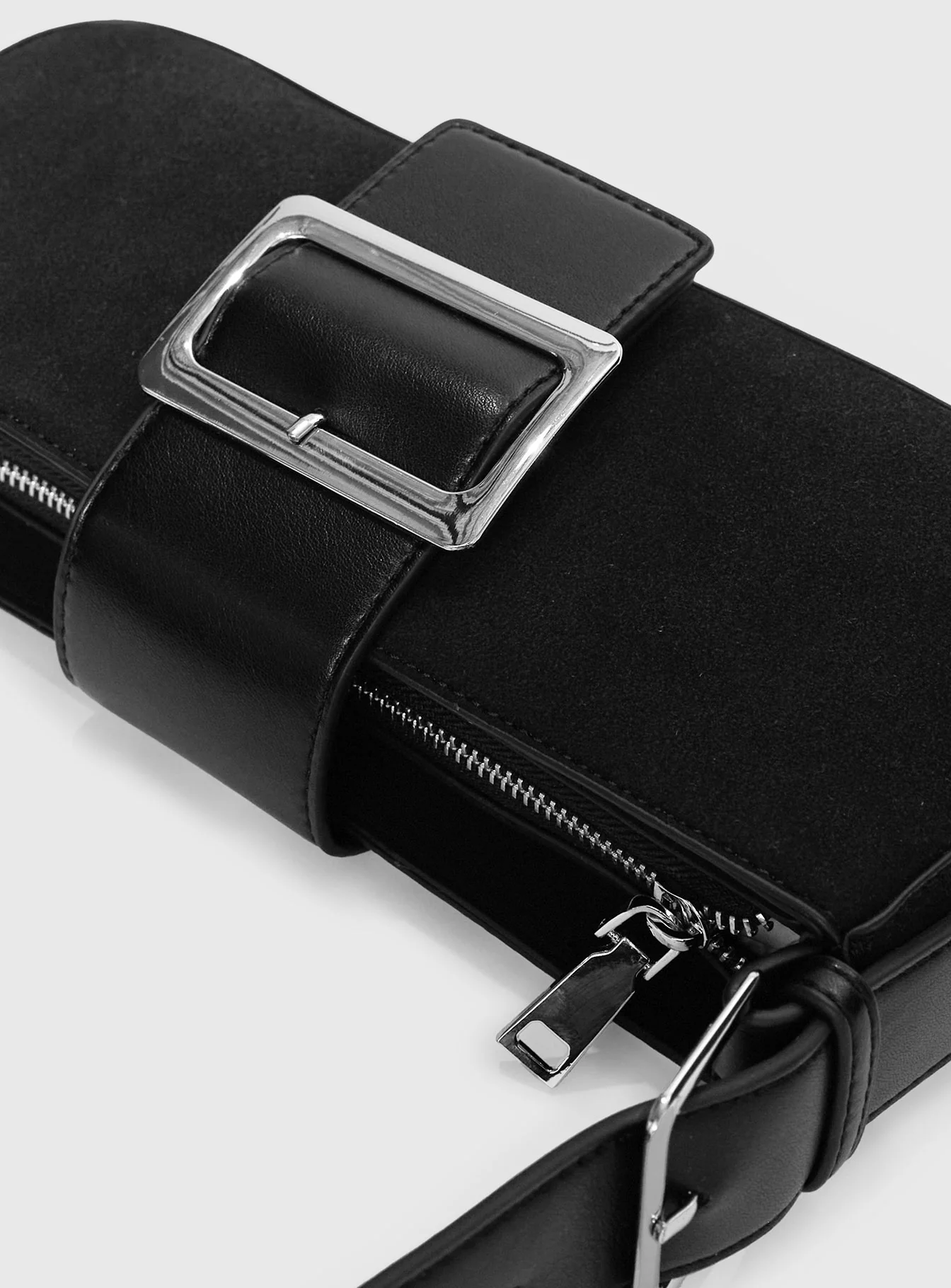 Addie Buckle Detail Shoulder Bag Black - Image 5