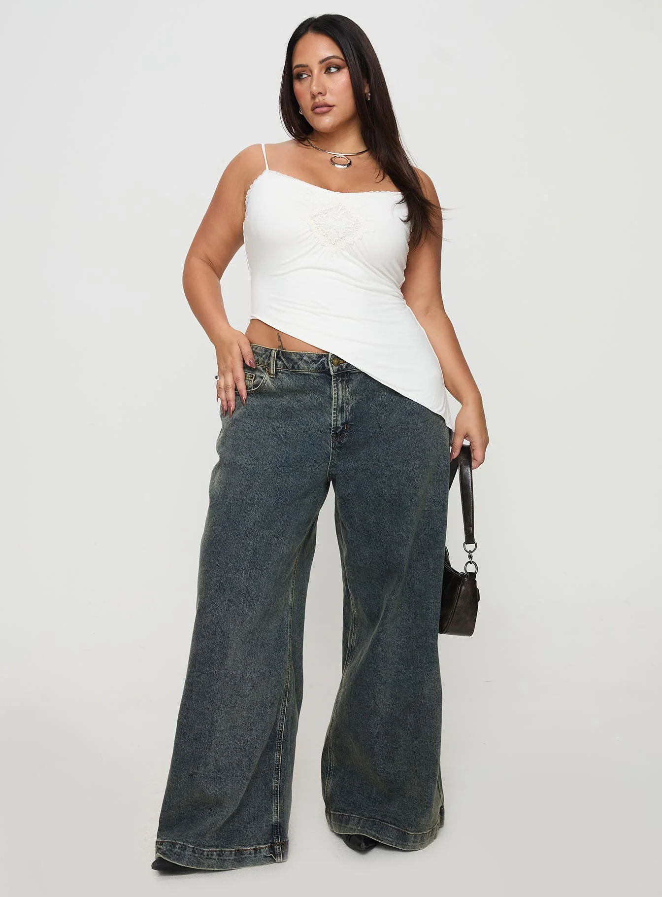 Amabella Asymmetric Top White Curve - Image 3