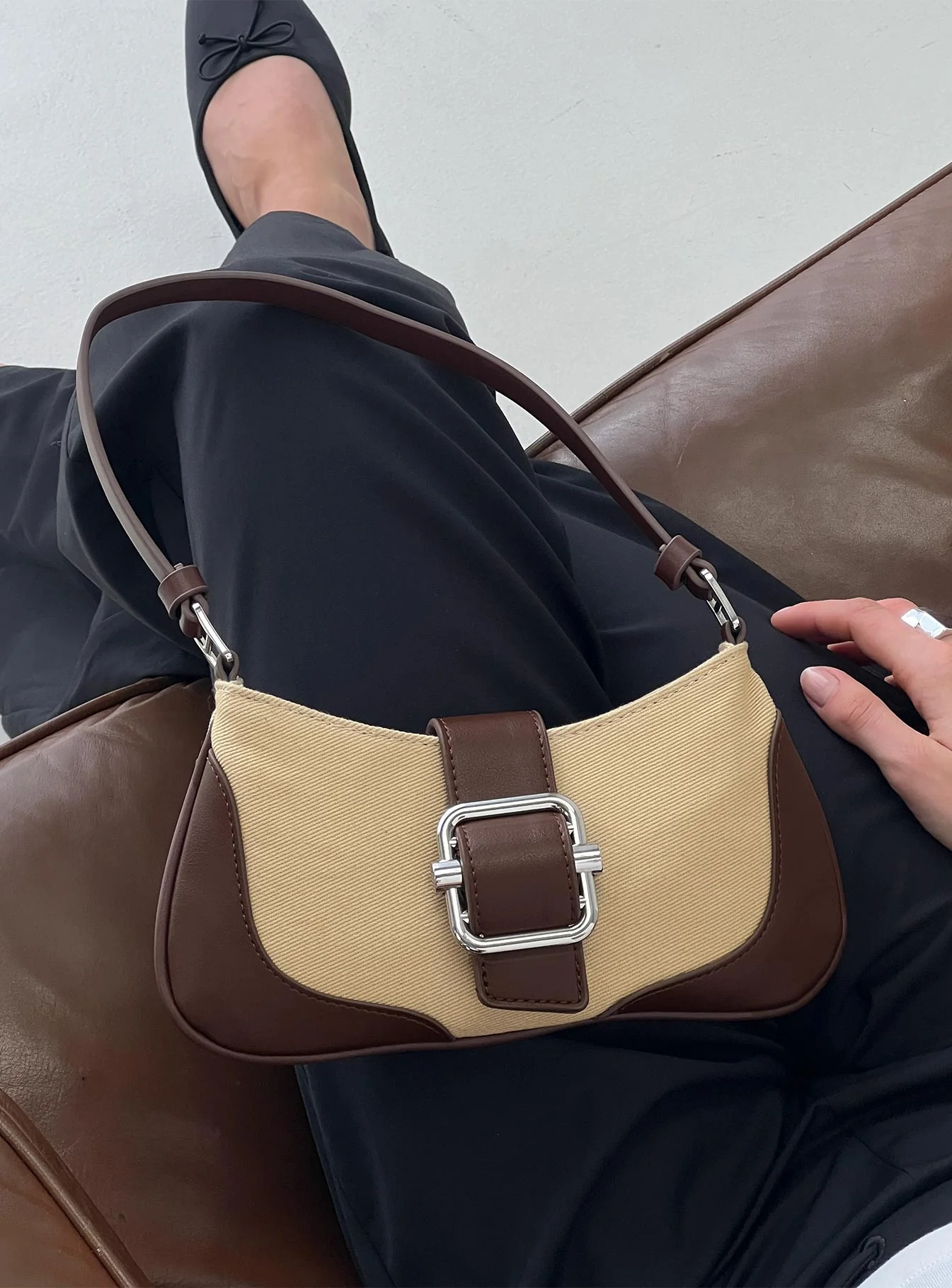 Amabella Shoulder Bag Brown - Image 5
