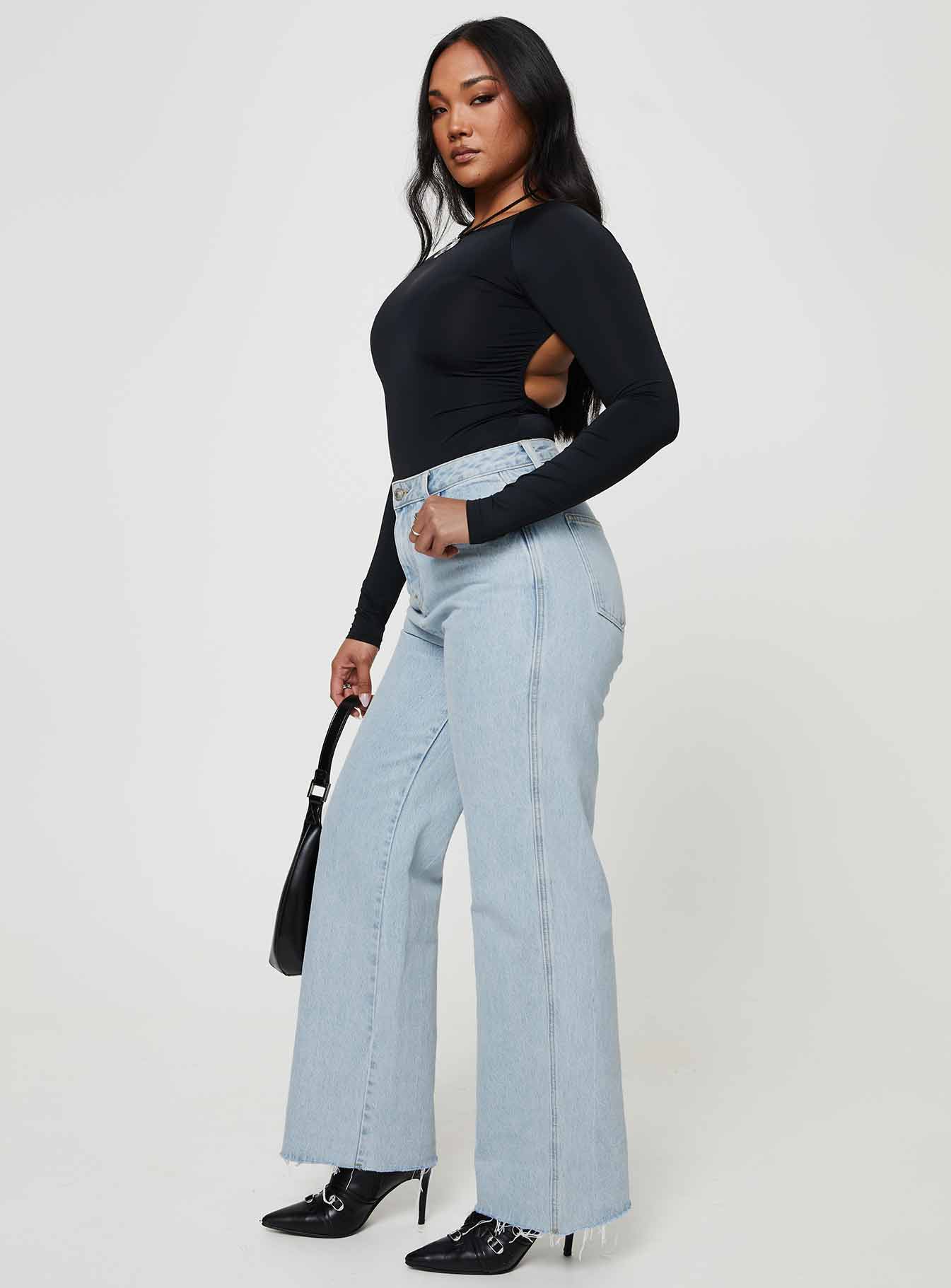 Arlington Straight Leg Denim Jeans Light Wash - Image 10