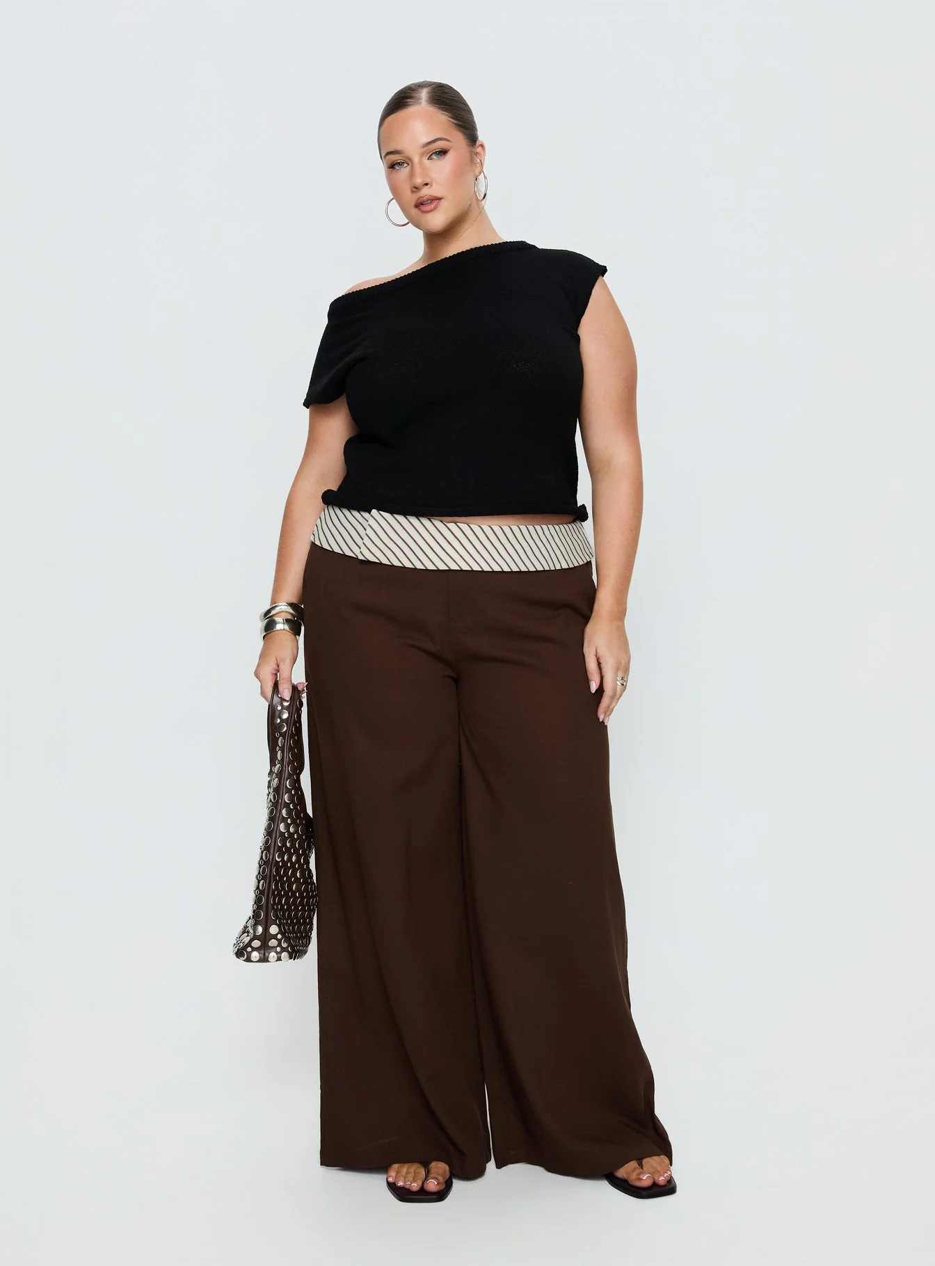 Ashfield Off Shoulder Top Black Curve - Image 3