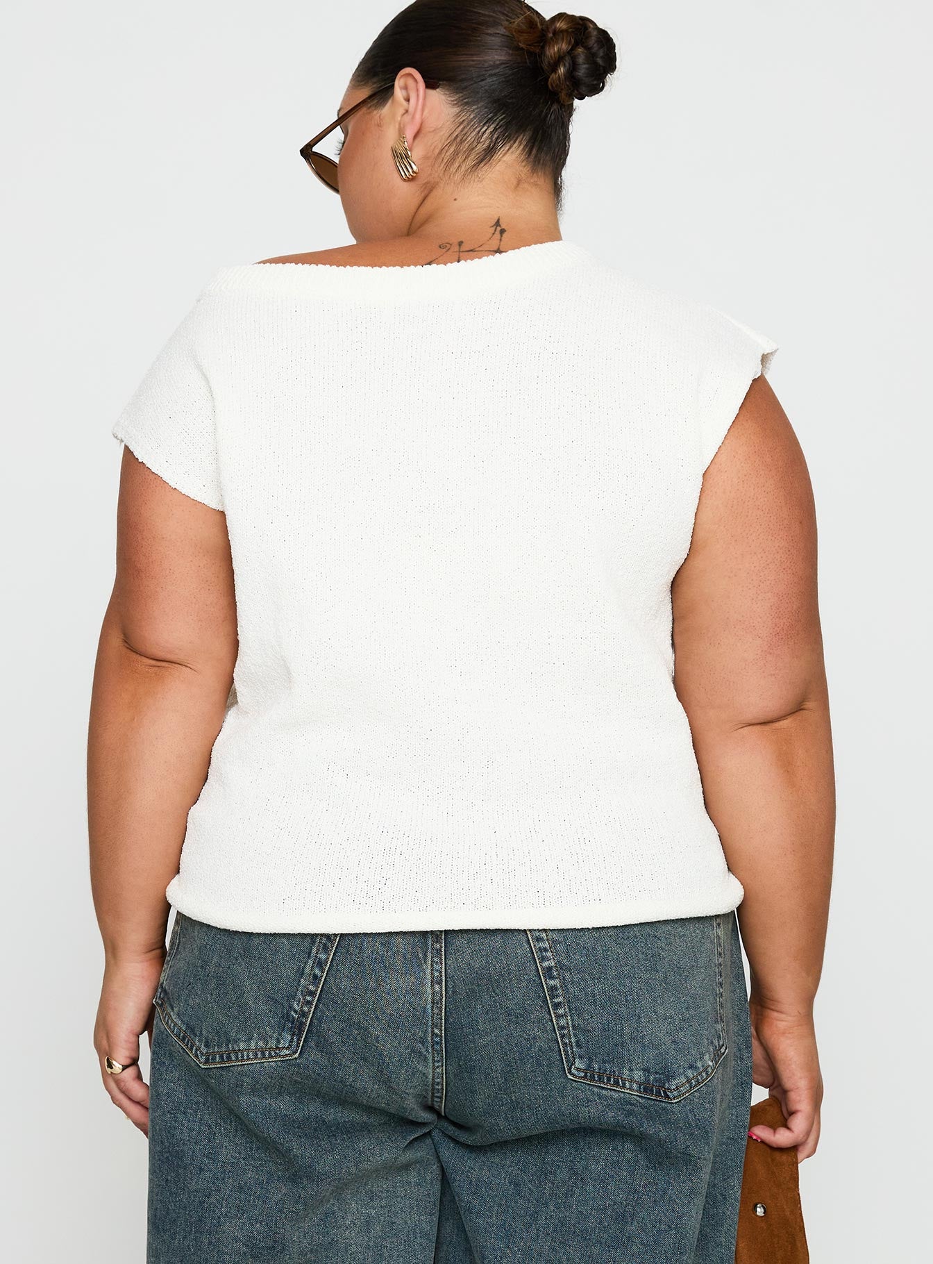 Ashfield Off Shoulder Top White Curve - Image 5
