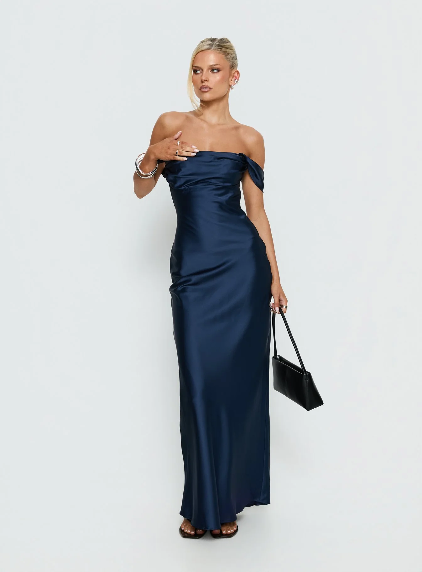 Azura Off The Shoulder Maxi Dress Navy - Image 3