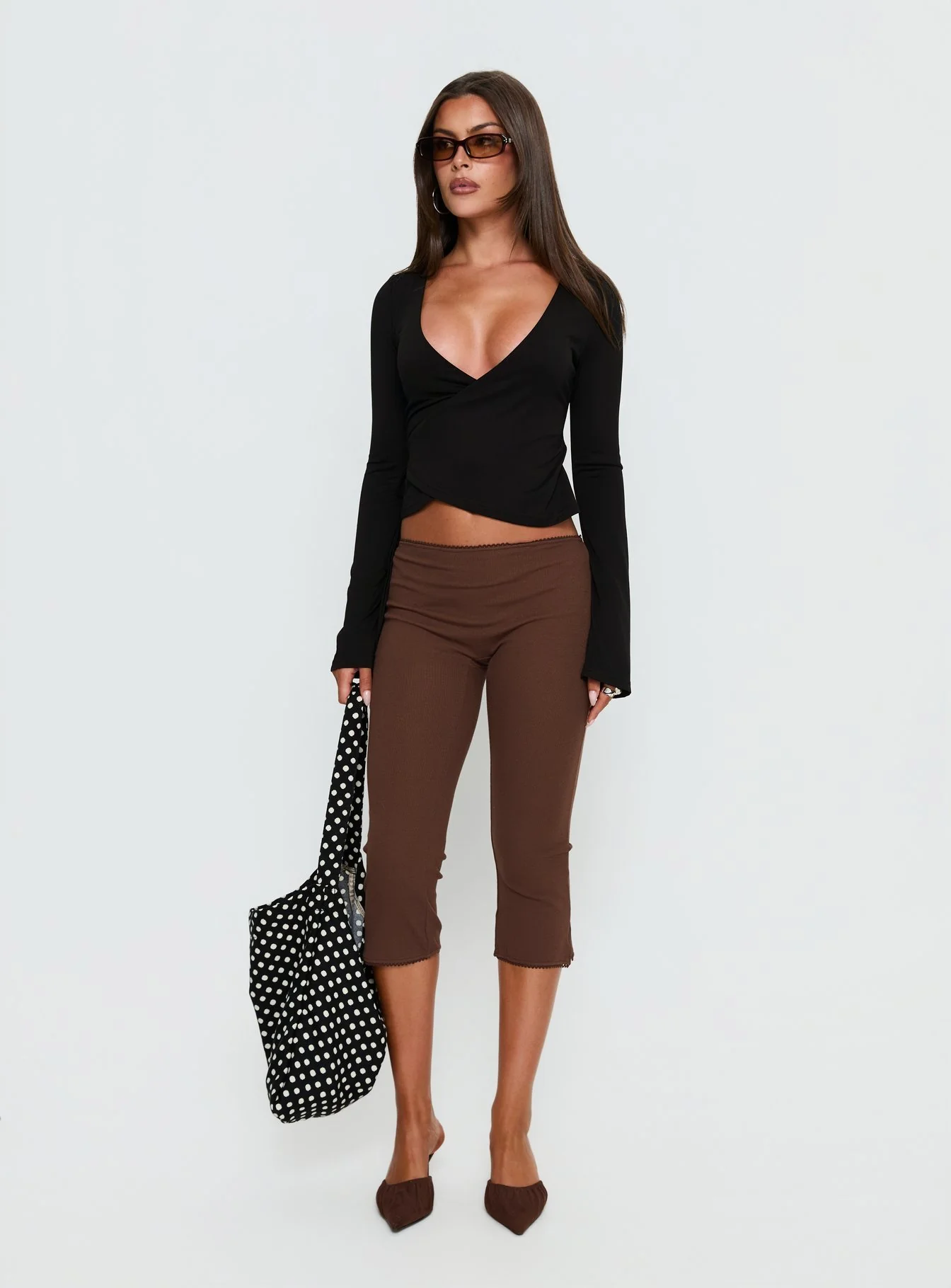 Baseline Rib Capri Pants Chocolate - Image 4