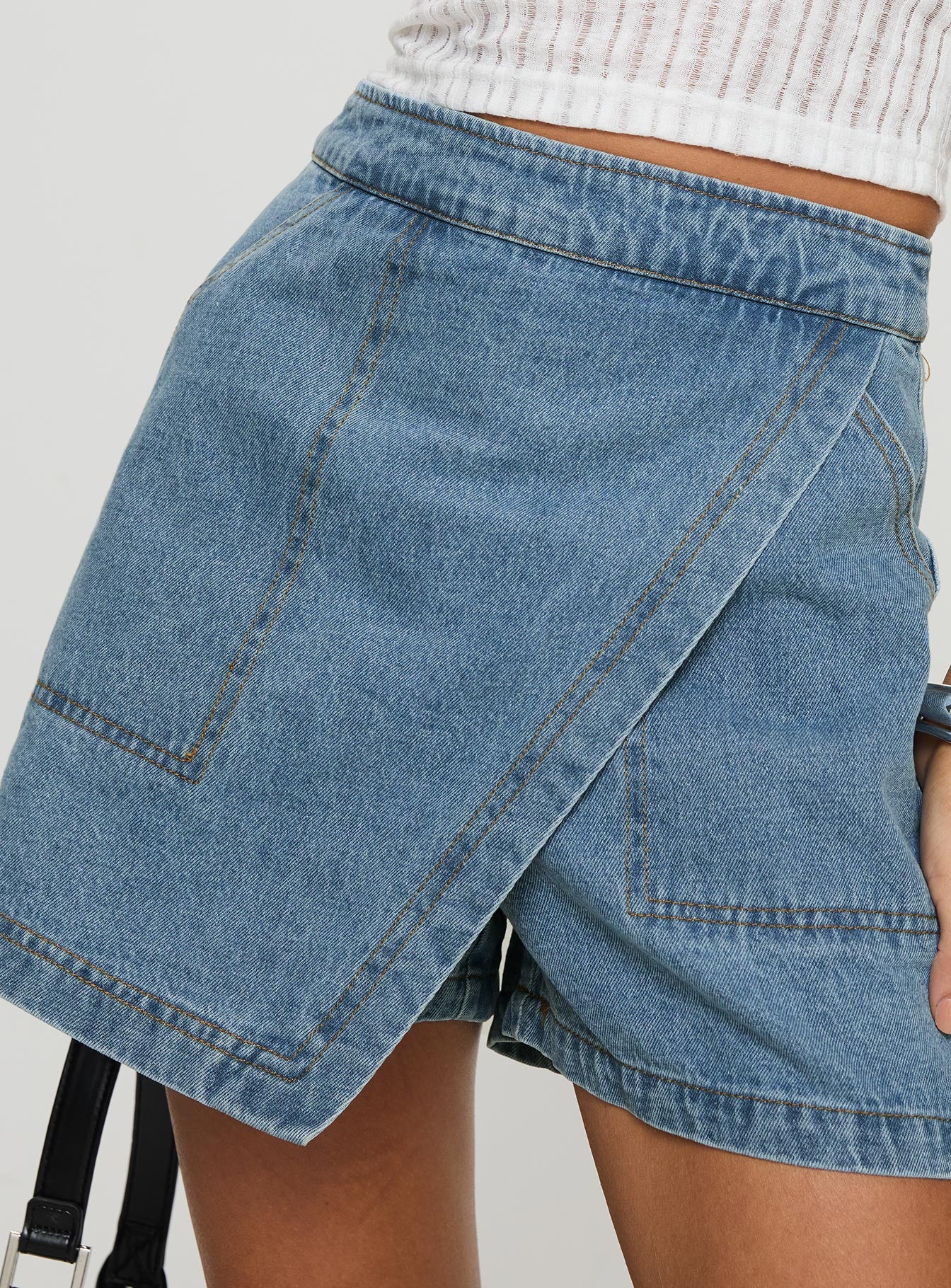 Bentiez Denim Skort Mid Wash - Image 6