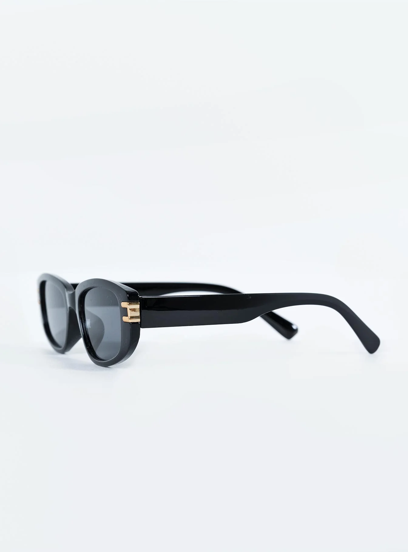 Brunz Sunglasses Black - Image 3