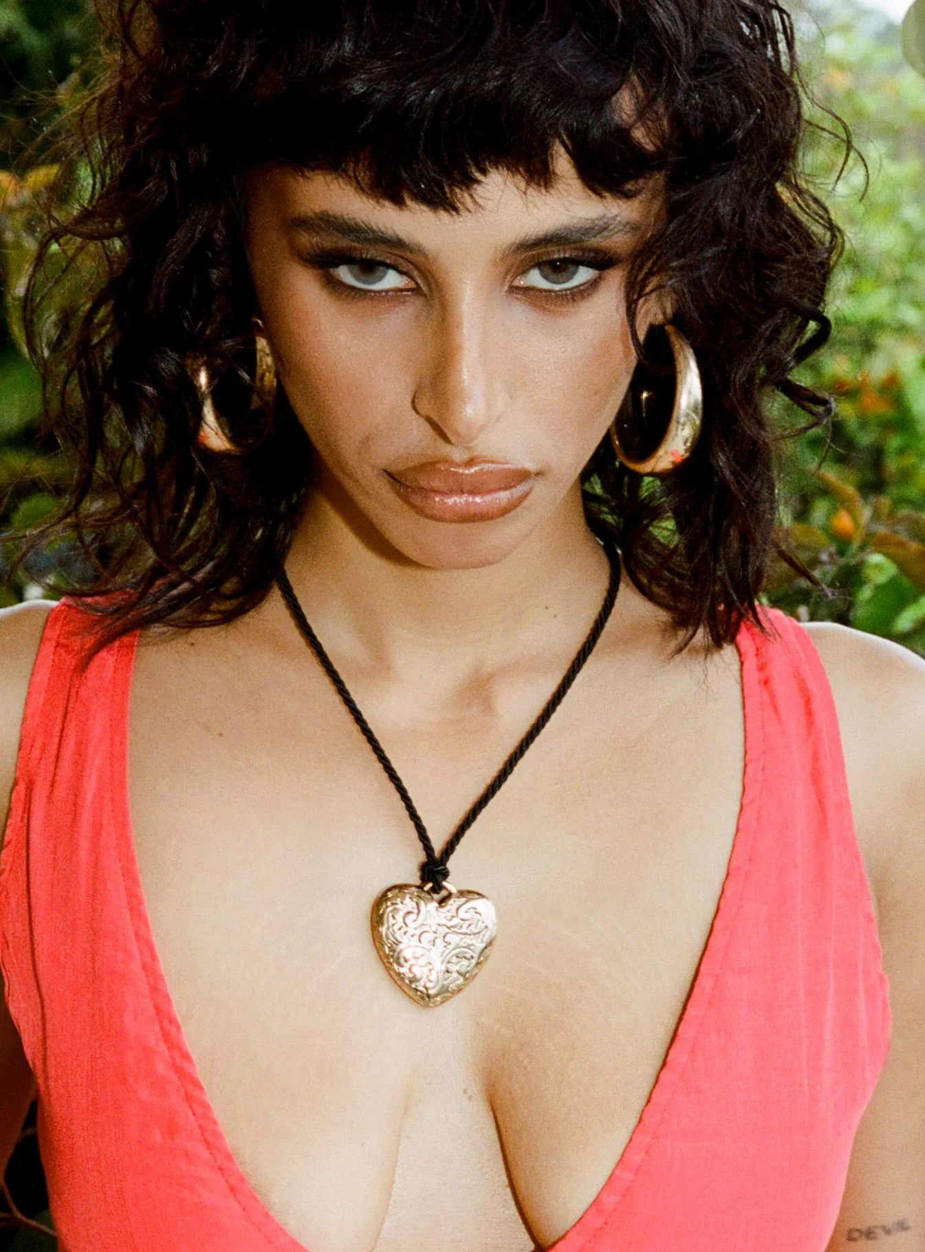Choose Me Necklace Gold - Image 5