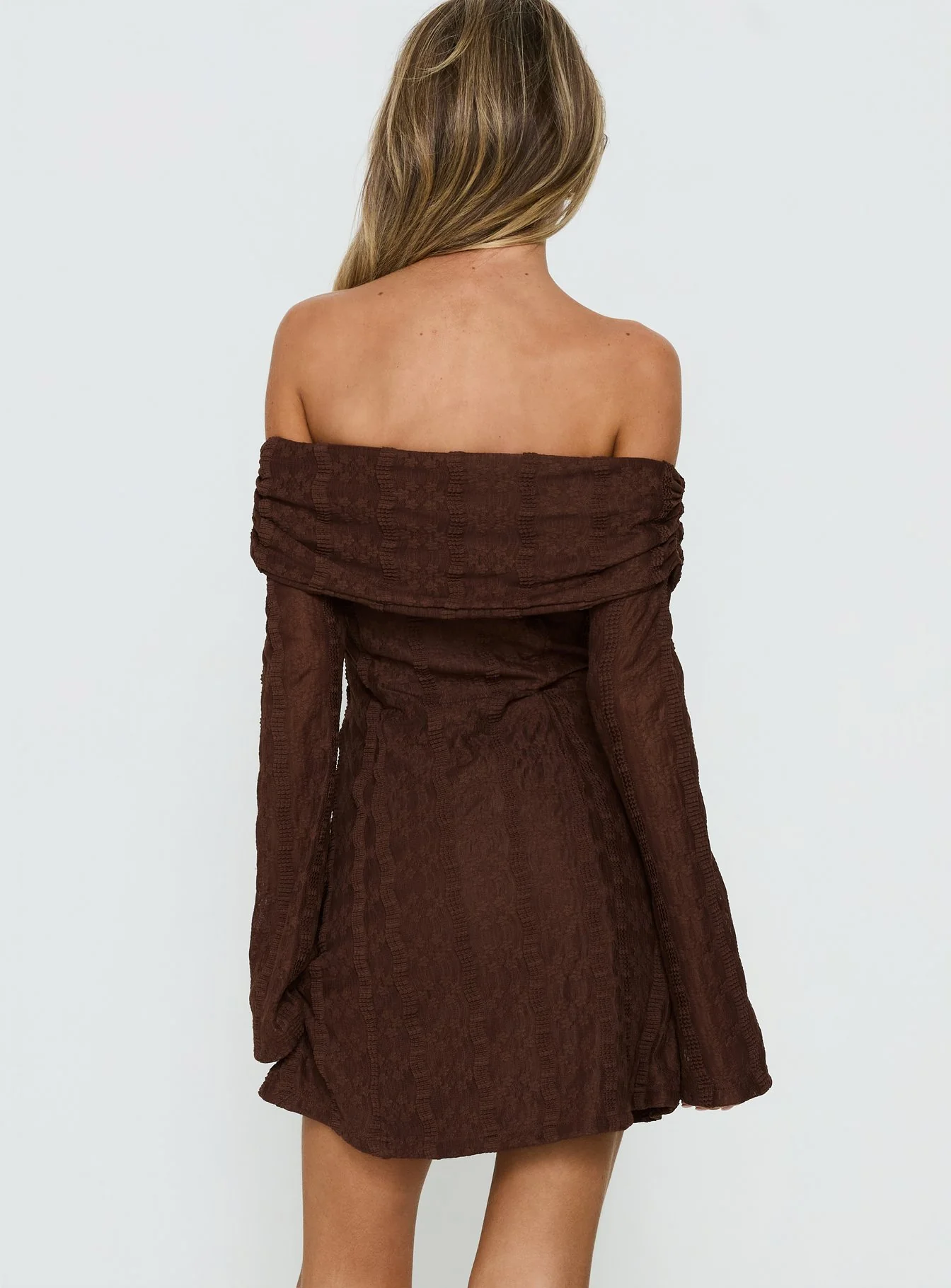 Colettie Long Sleeve Mini Dress Chocolate - Image 4