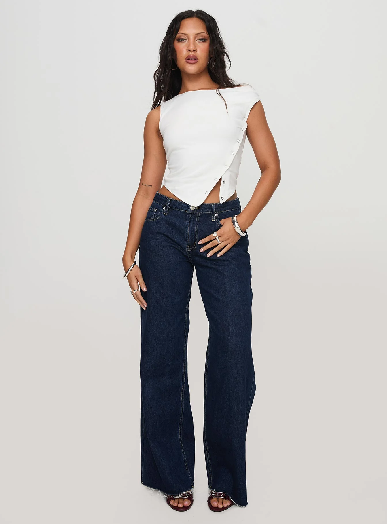 Darla Low Rise Straight Leg Jean Dark Blue Wash Petite - Image 3