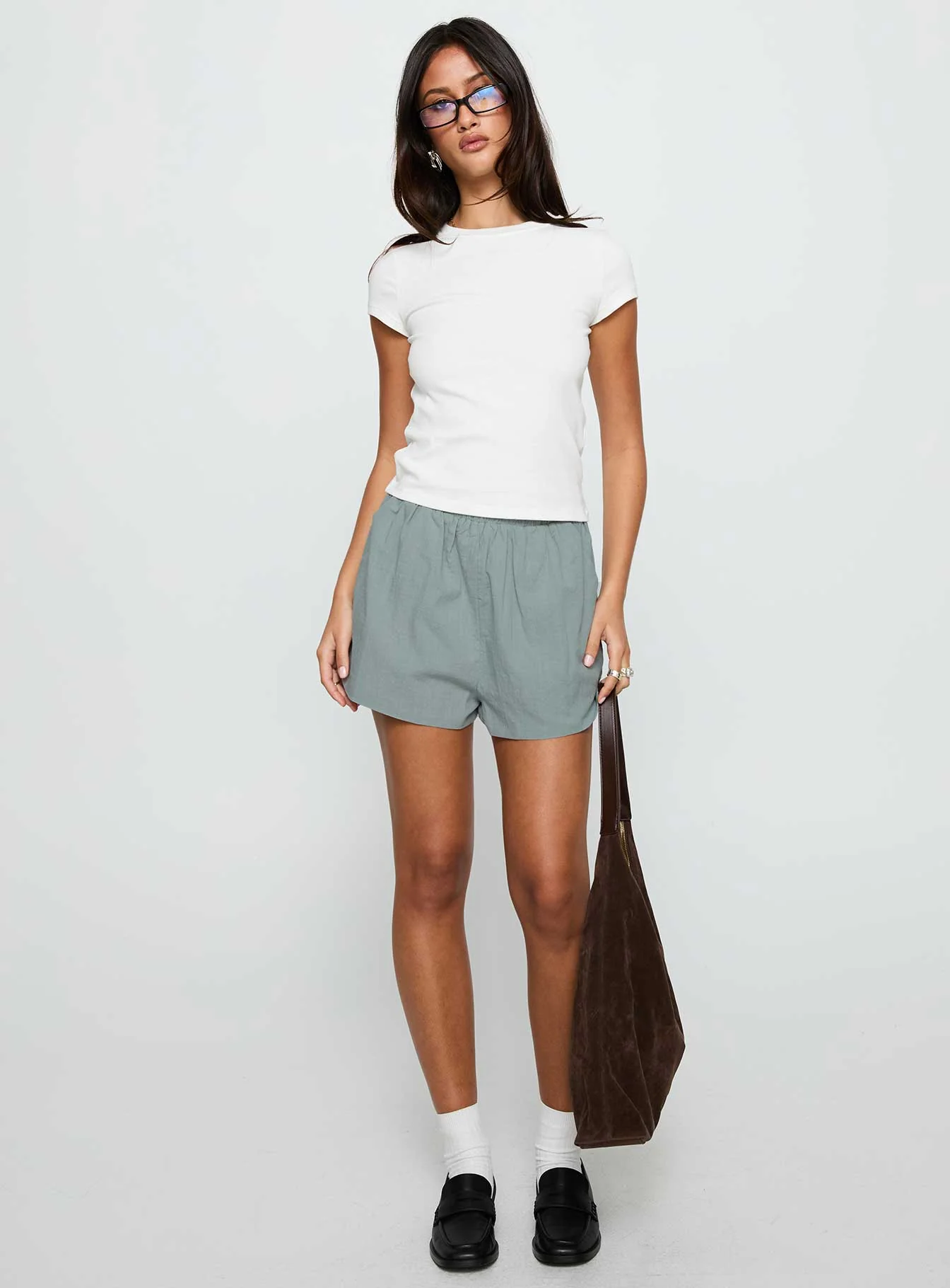 Fealure Shorts Green - Image 2