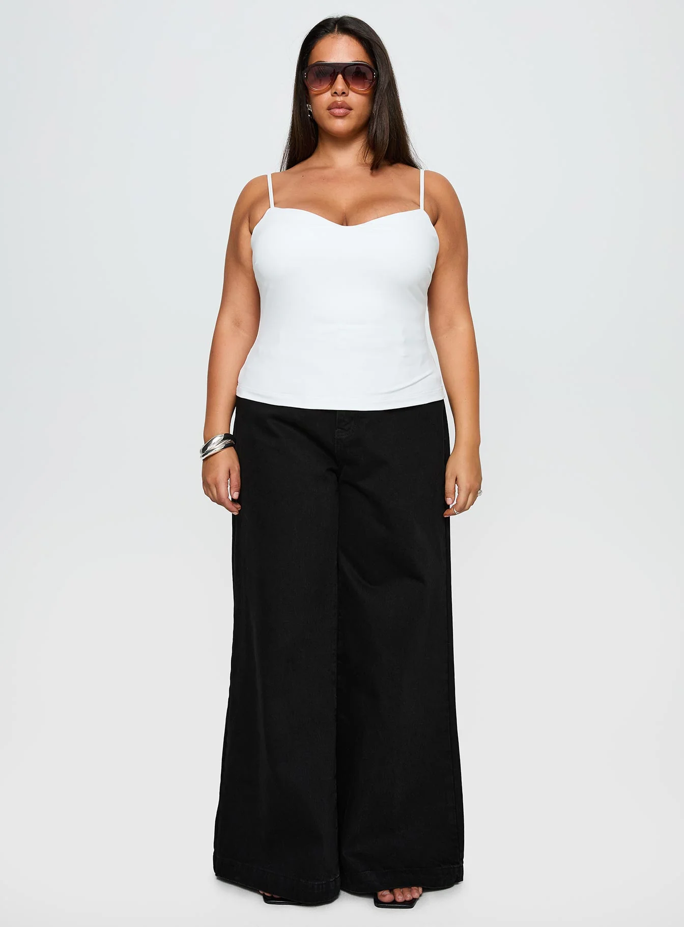 Goldie High Rise Wide Leg Jeans True Black Curve - Image 7