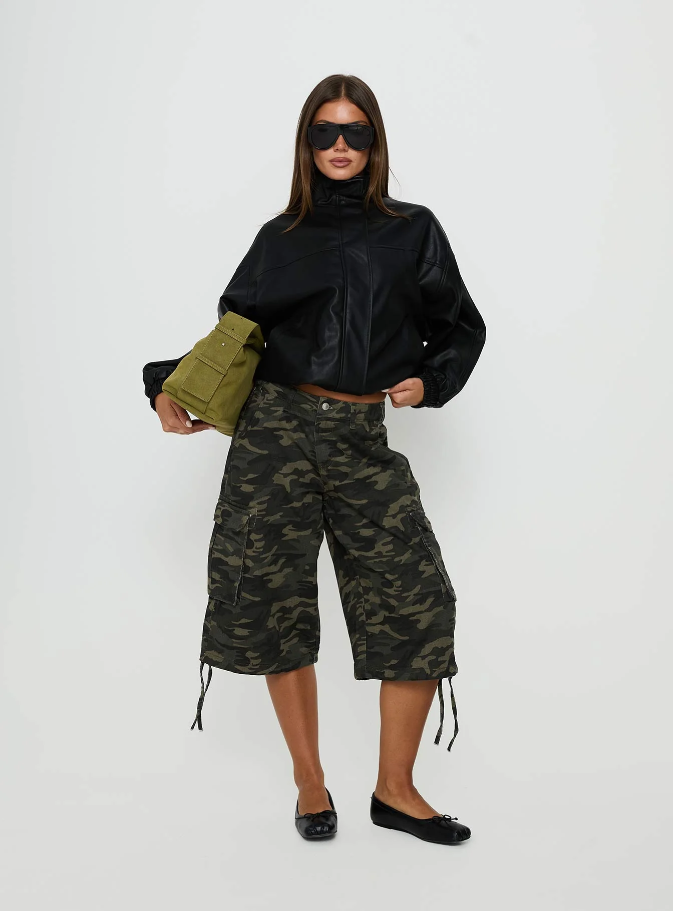 Hudsen Longline Cargo Shorts Camo - Image 7