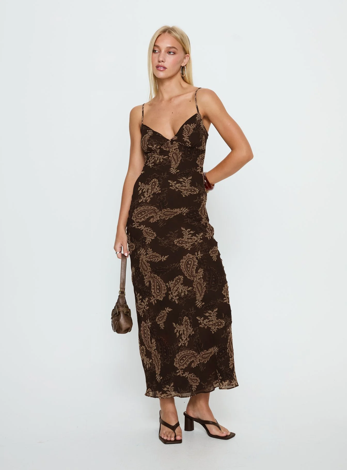 Jemimah V Neck Maxi Dress Brown Paisley - Image 2