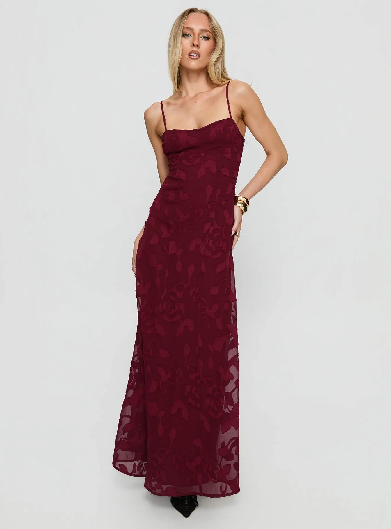 Leading Lady Sweetheart Maxi Dress Red Floral Burnout - Image 3