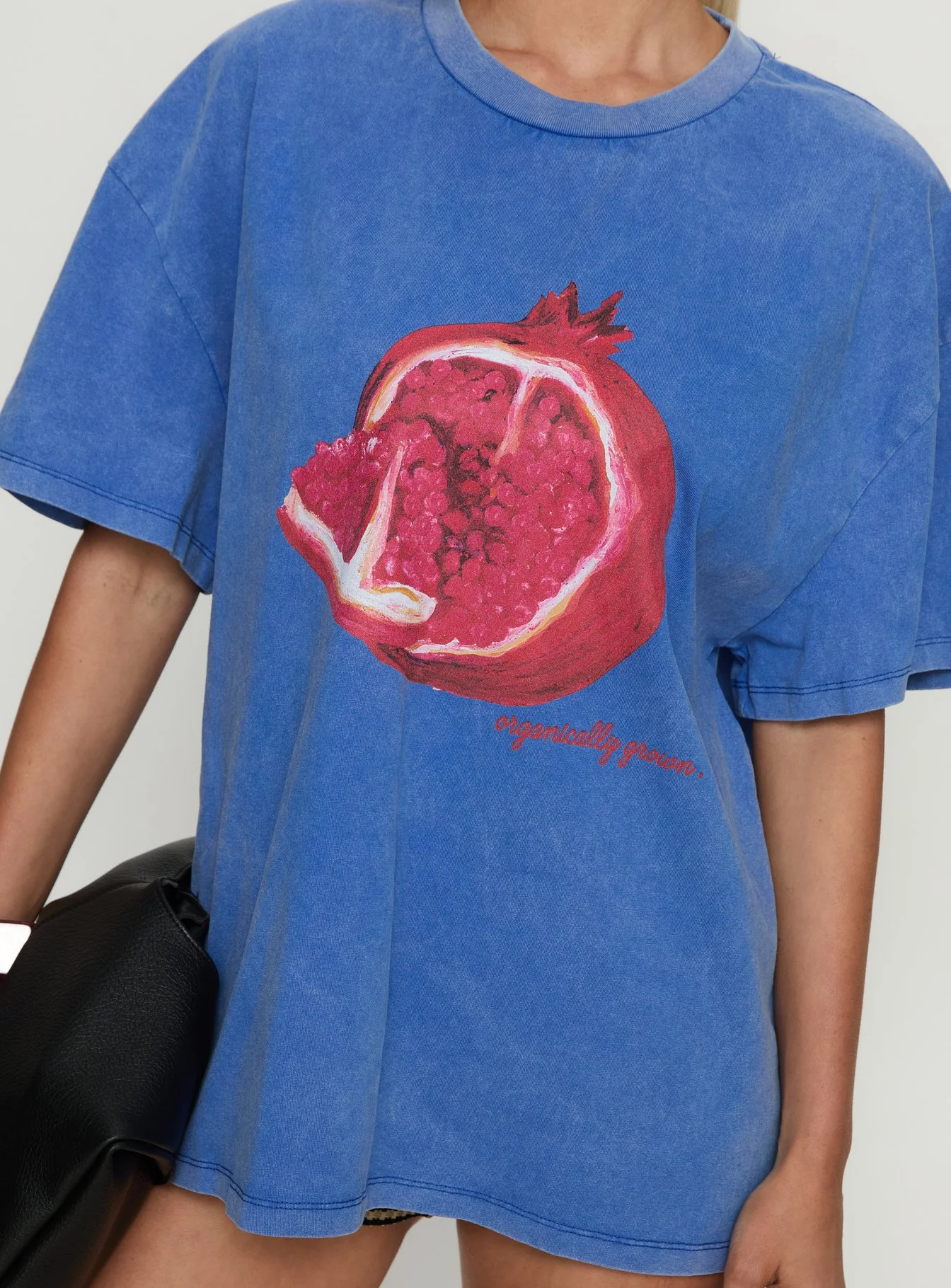 Linsay Oversized Graphic Tee Blue / Pomegranate - Image 6