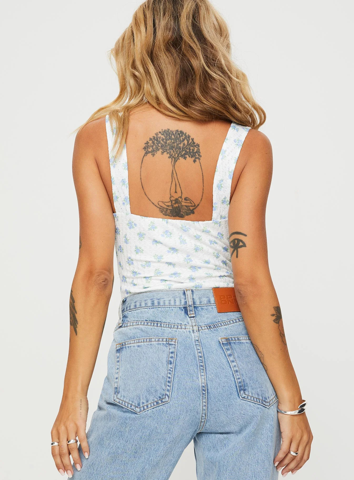Lupton Bodysuit White / Blue Floral - Image 5
