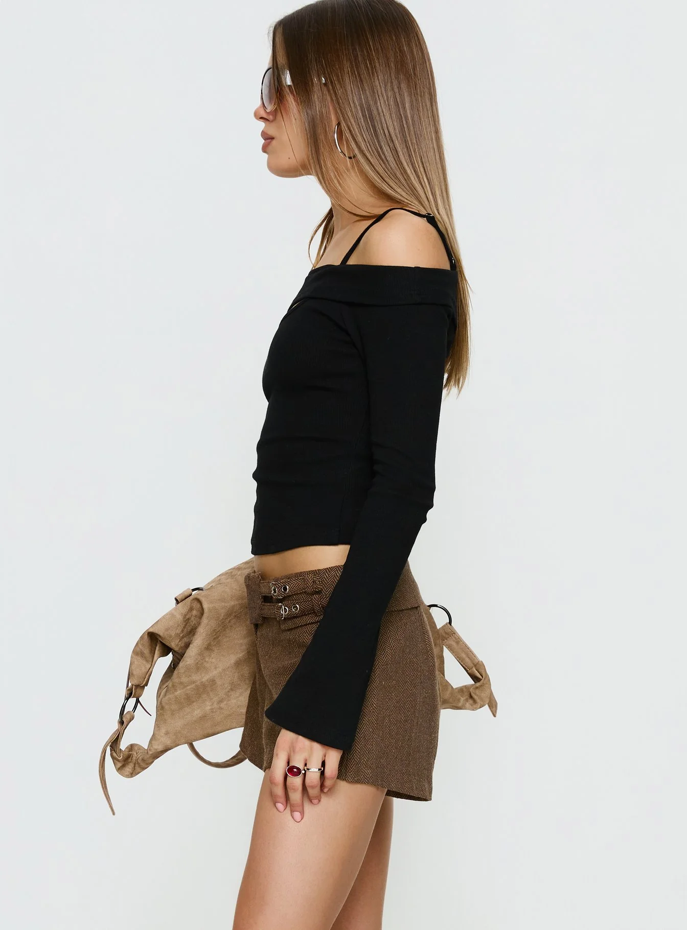 Maddelena Foldover Waist Buckle Detail Shorts Brown - Image 4