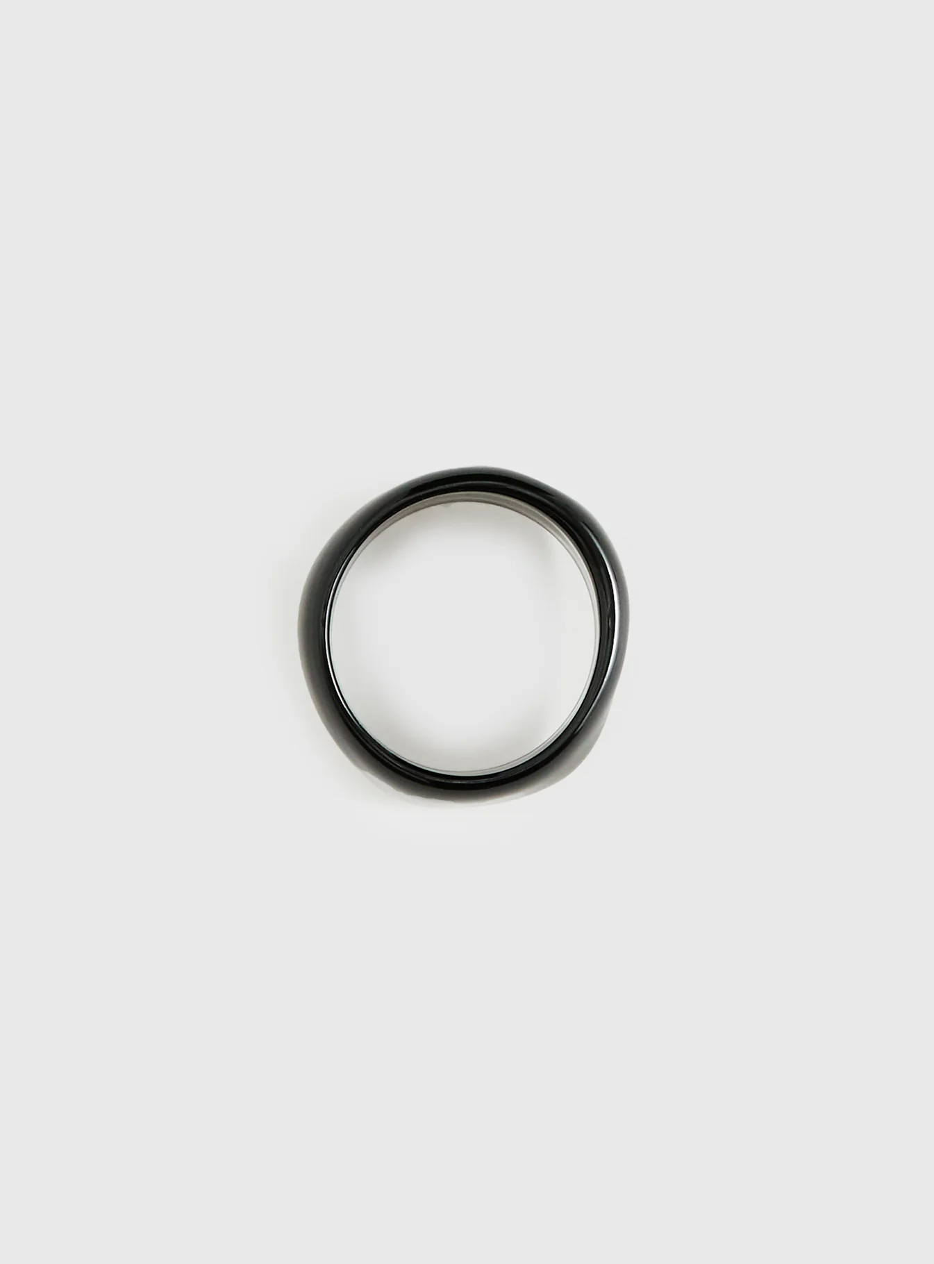 Madlen Resin Cuff Black - Image 4