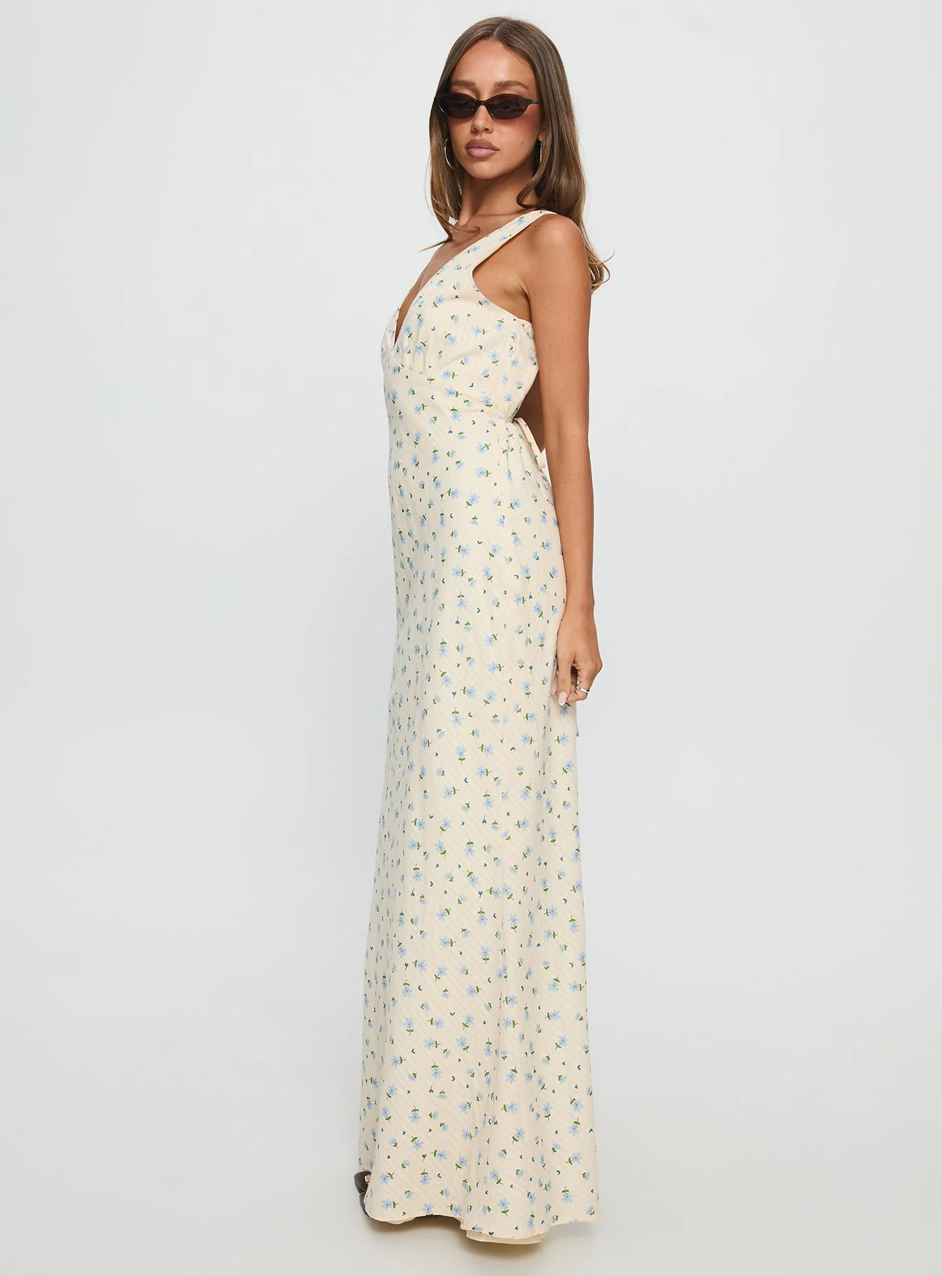 Manolia Textured Maxi Dress Cream Floral - Image 3