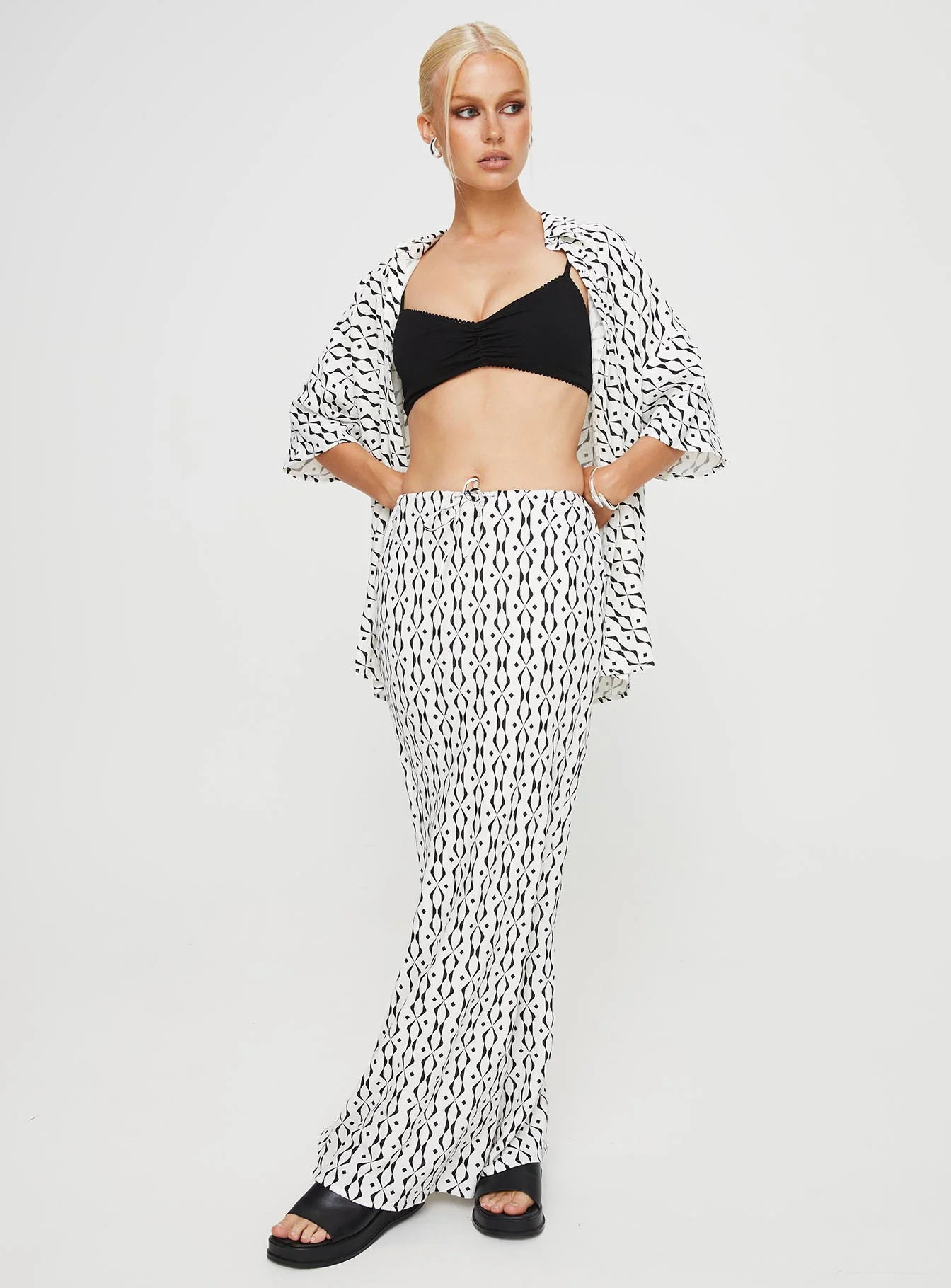 Mercer Linen Blend Maxi Skirt Black / White - Image 5