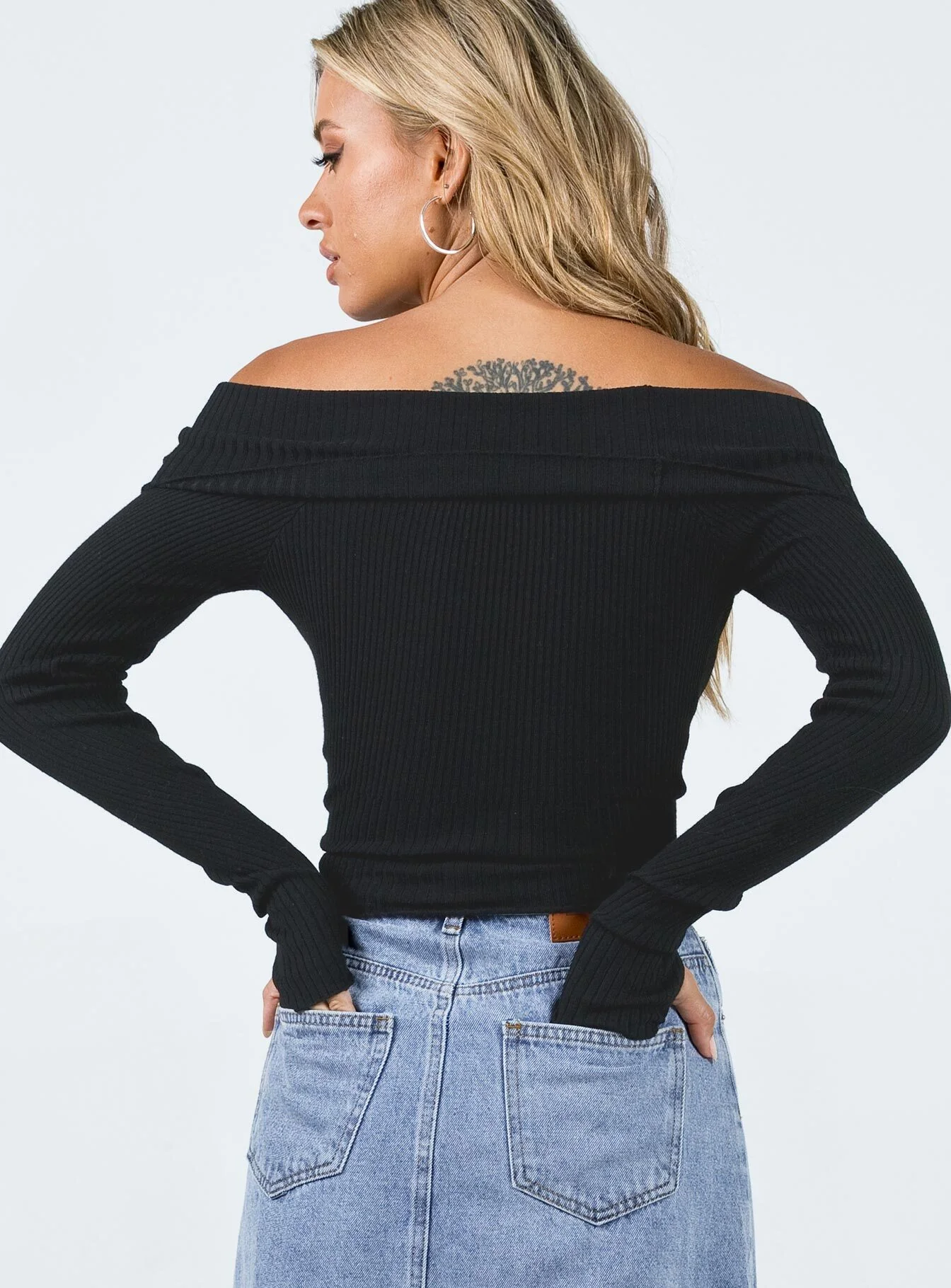 Morley Off Shoulder Sweater Black - Image 5