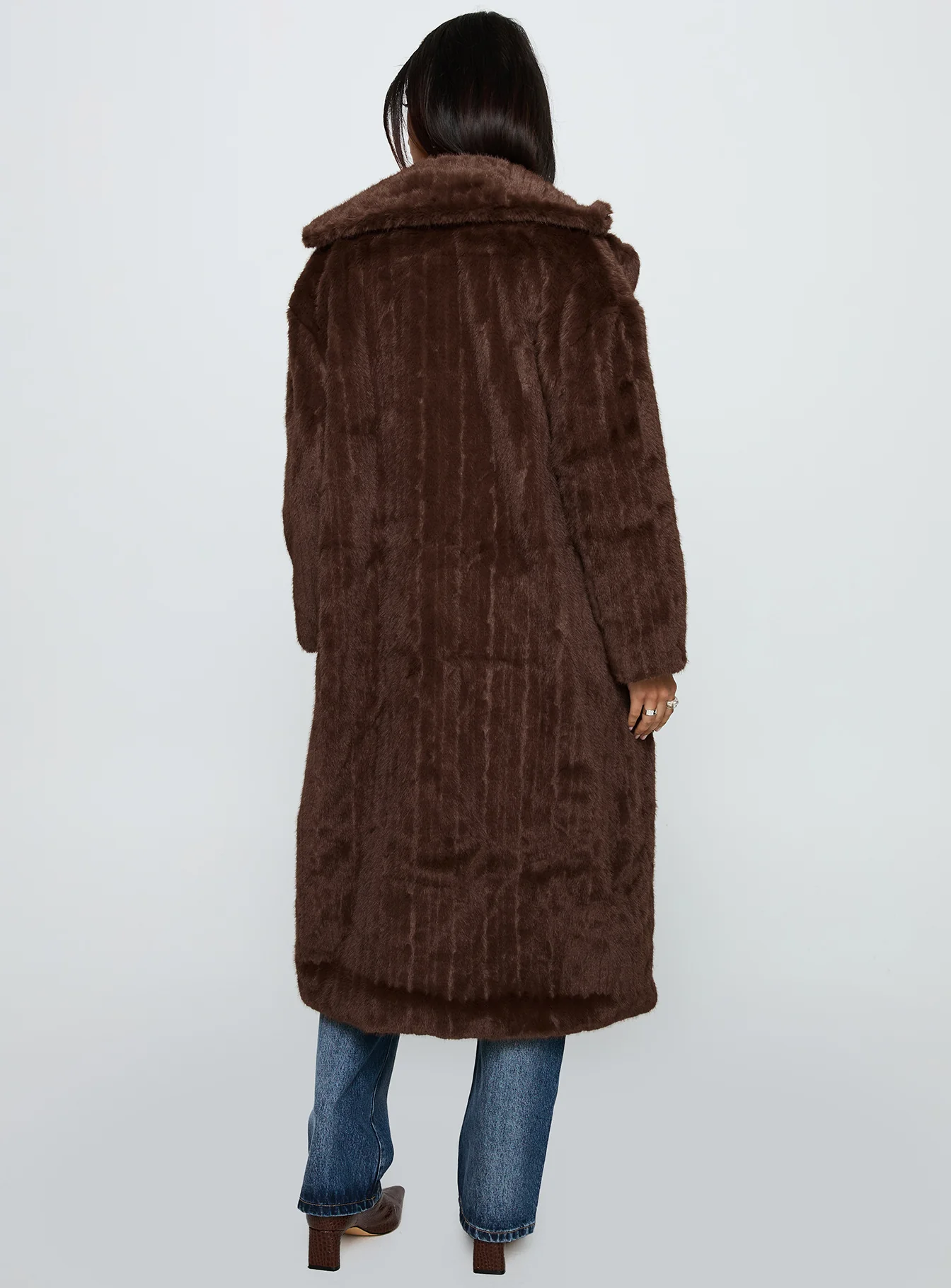 Moss Faux Fur Coat Chocolate - Image 5
