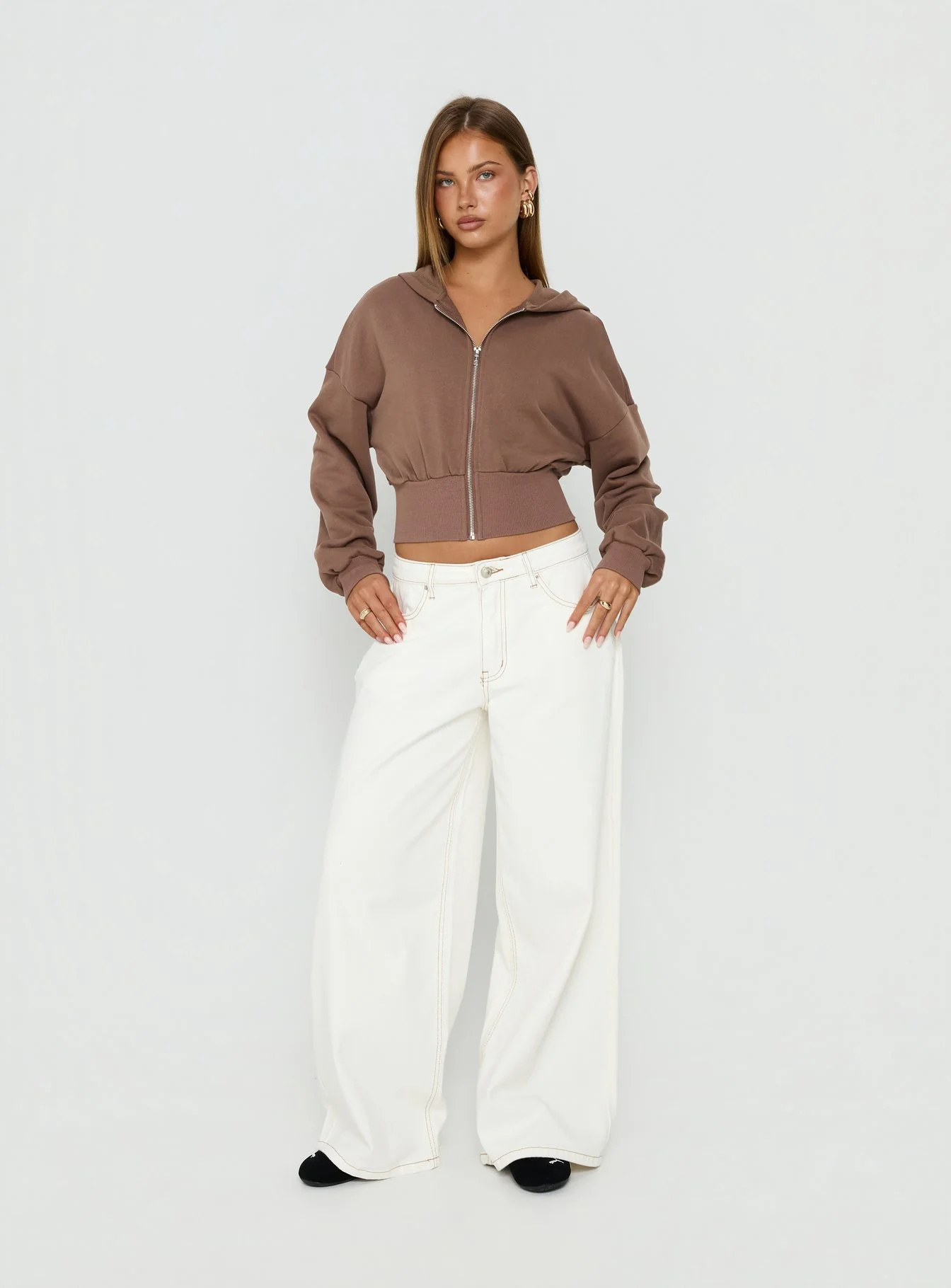 Naylor Mid Rise Wide Leg Jeans Cream Petite - Image 3