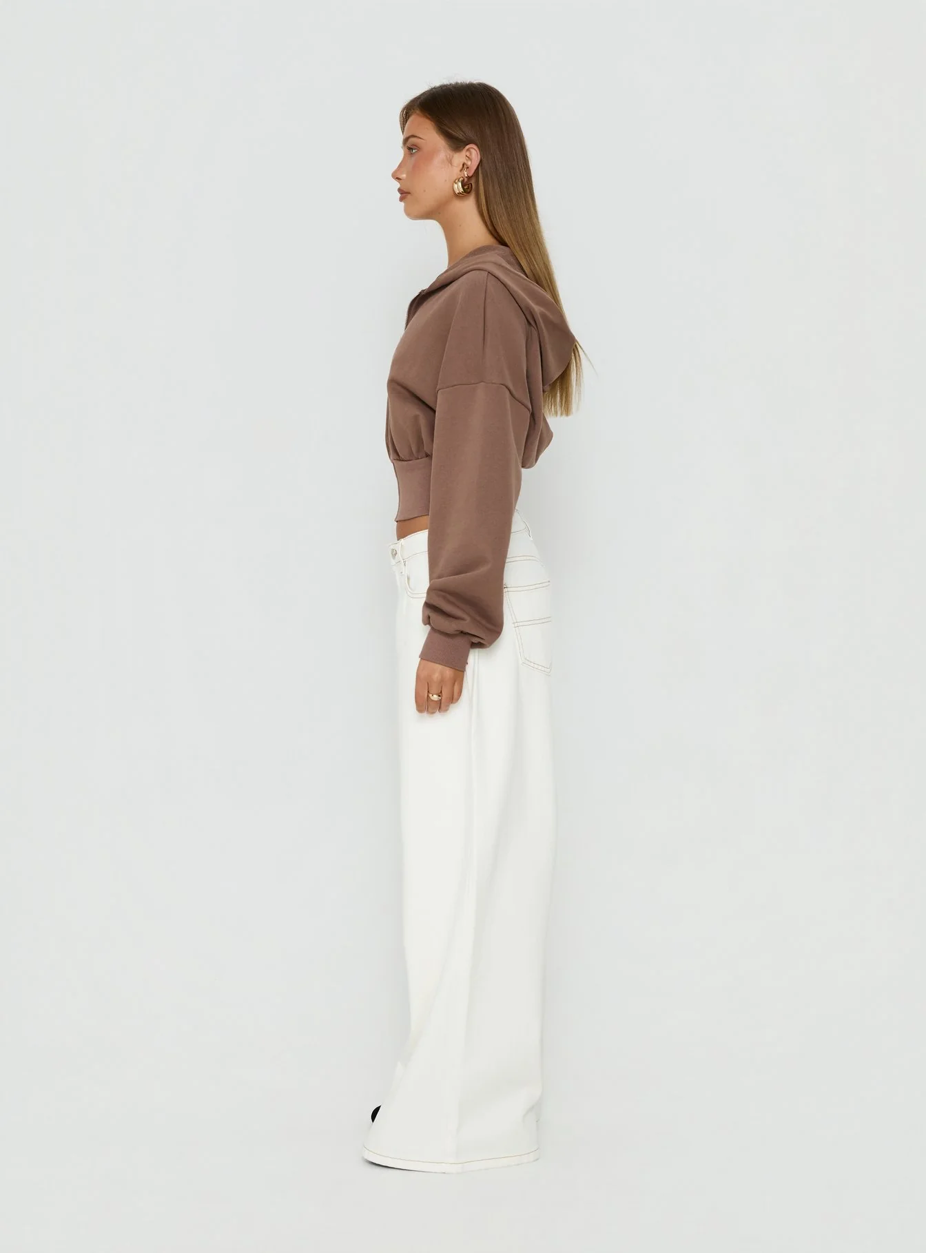 Naylor Mid Rise Wide Leg Jeans Cream Petite - Image 4