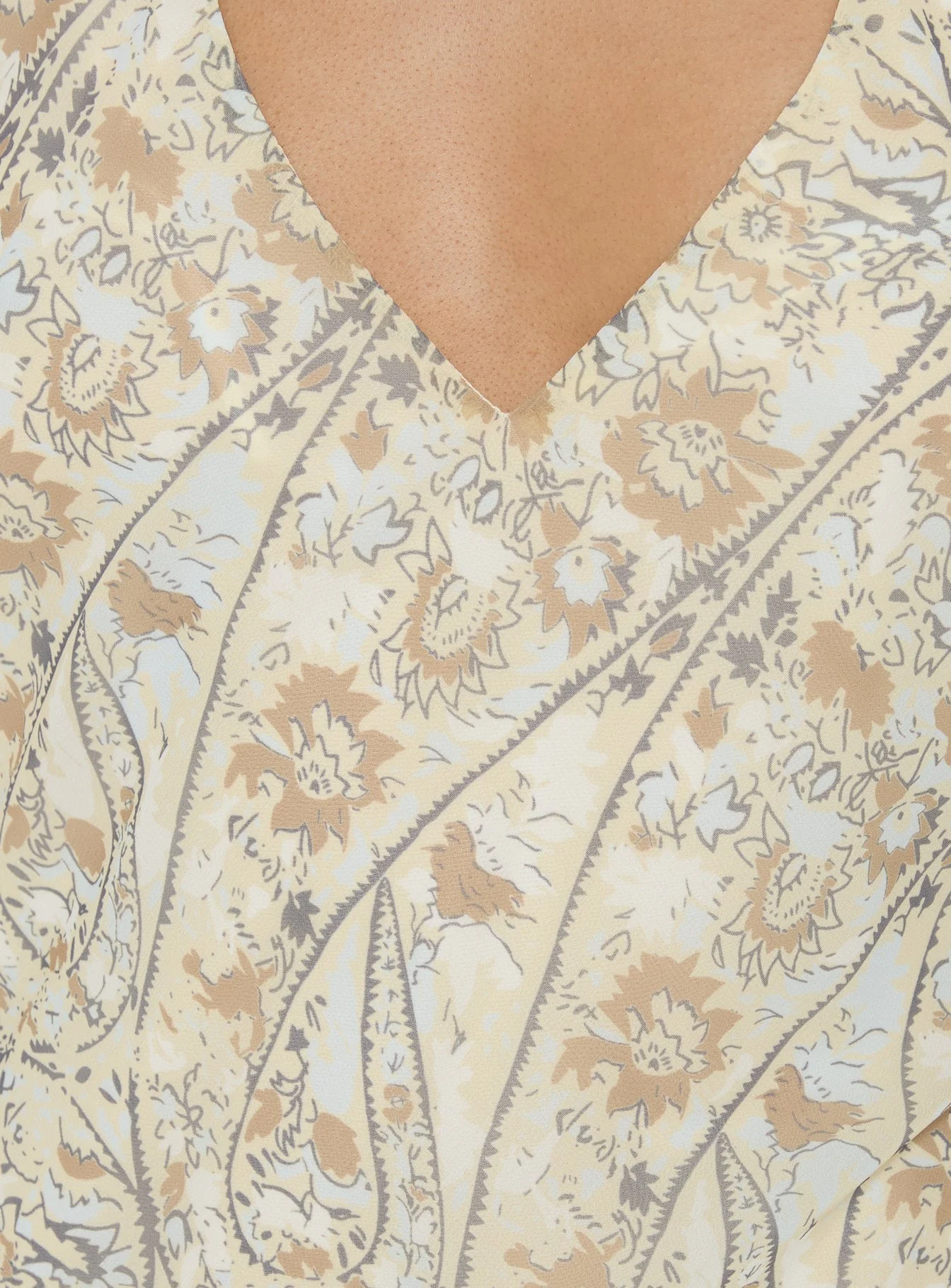 Noemi Halter Low Back Maxi Dress Cream Paisley - Image 5