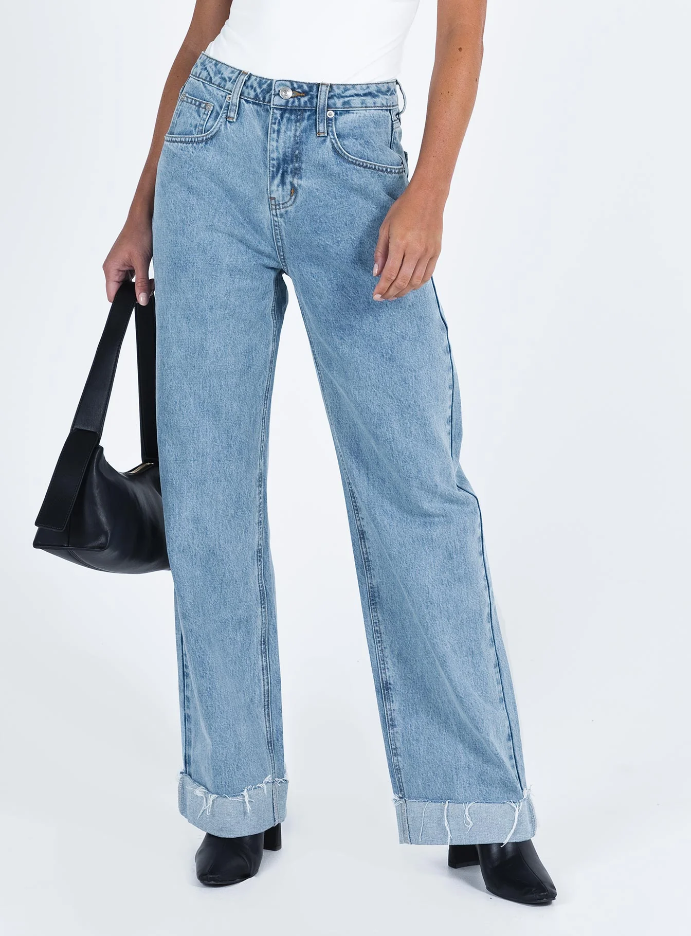 Ollie Mid Rise Straight Leg Jeans Mid Wash - Image 2