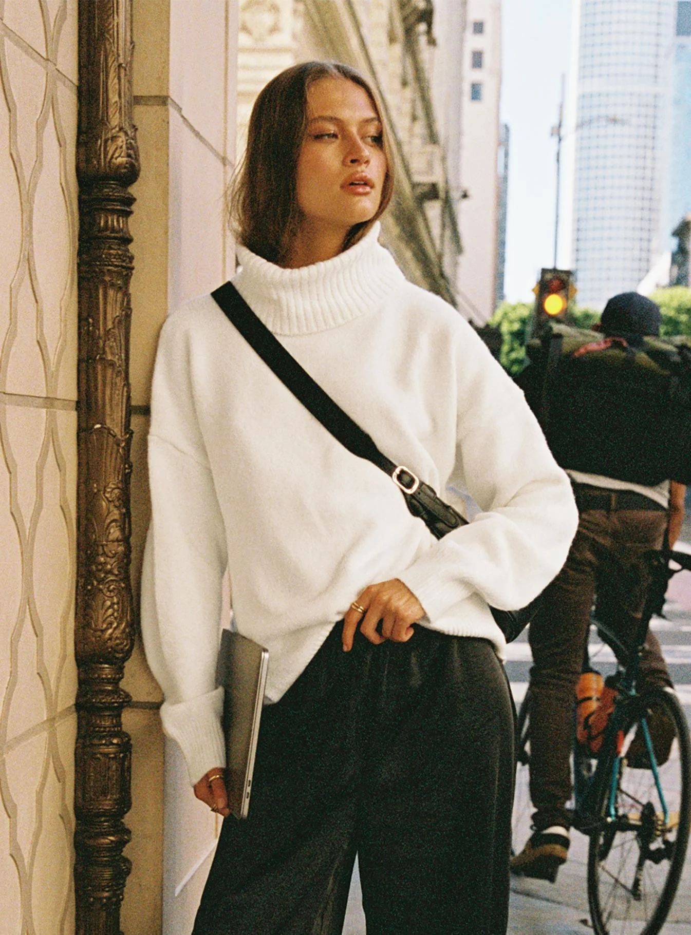 Oswin Turtleneck Sweater White - Image 10