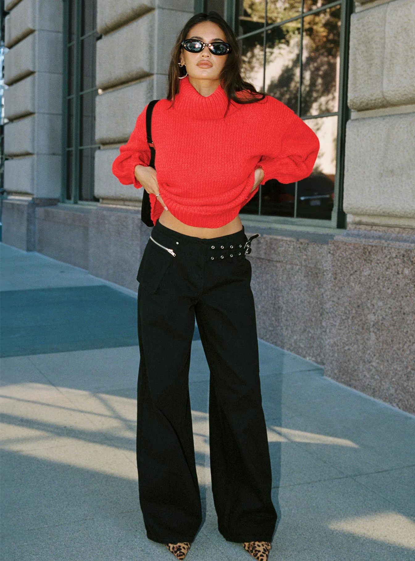 Paltrow Mid Rise Wide Leg Cargo Jeans Black - Image 3