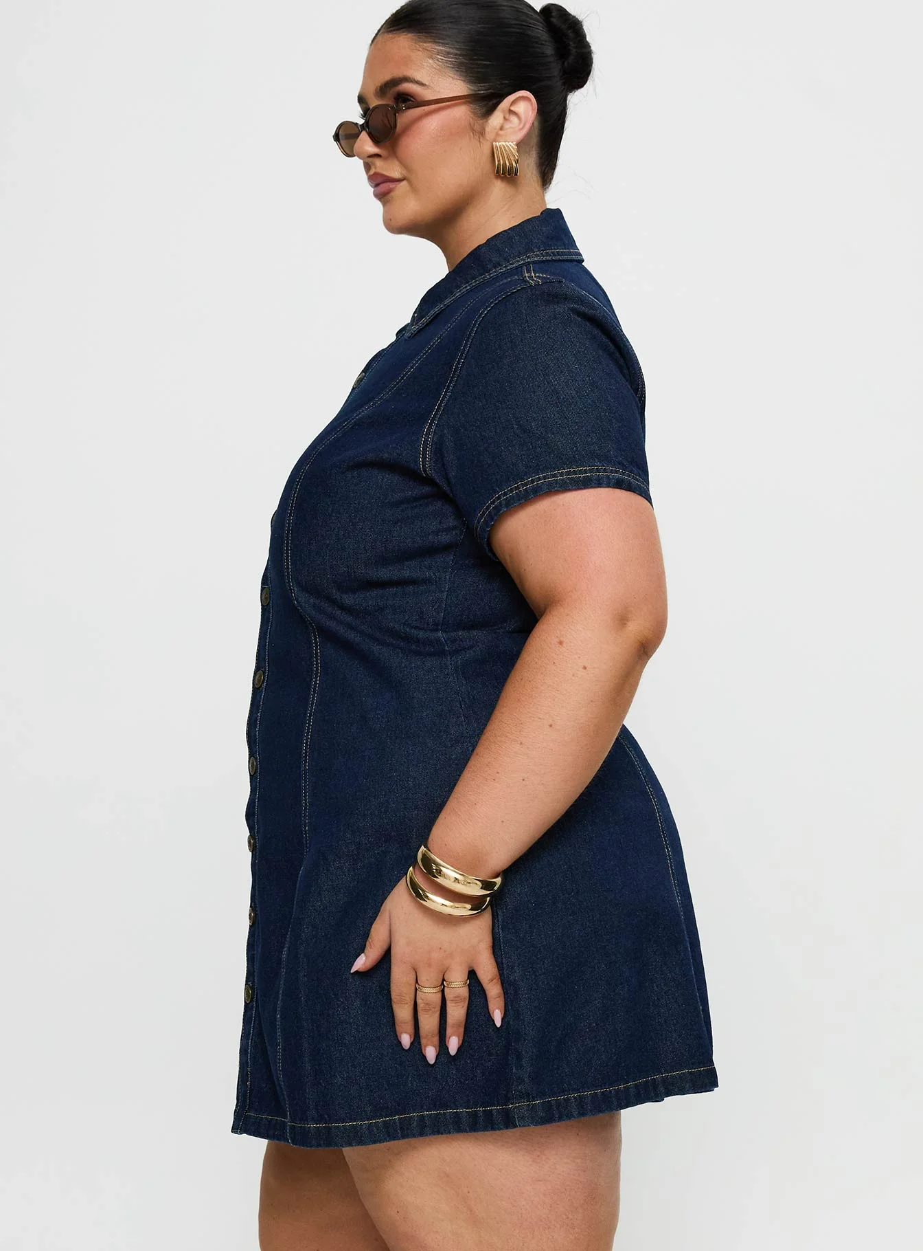 Perception Denim Mini Dress Mid Wash Curve - Image 4