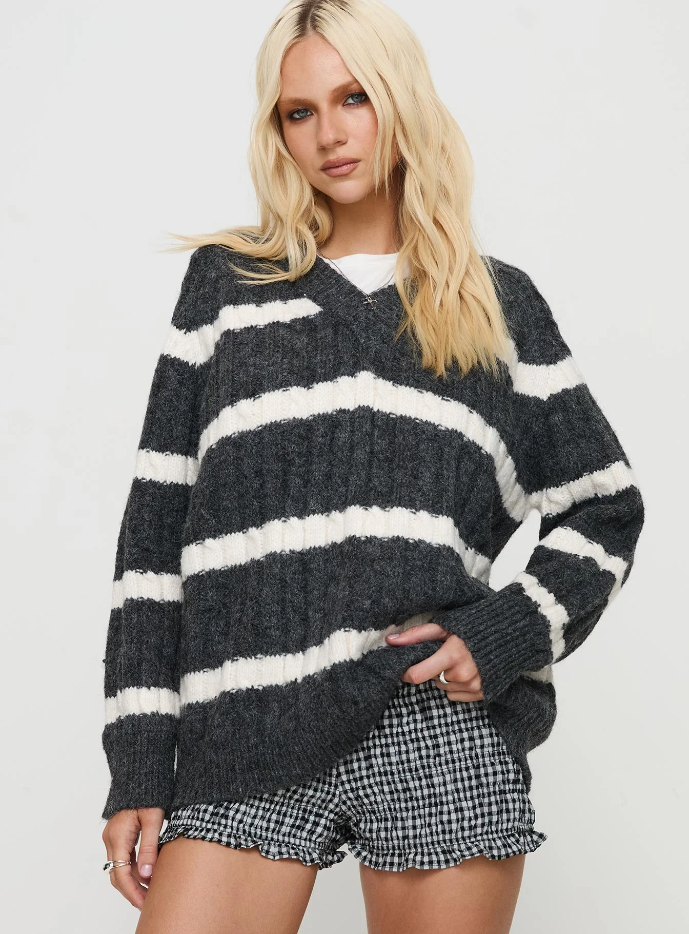 Percivill Knit Sweater Grey / Cream - Image 2