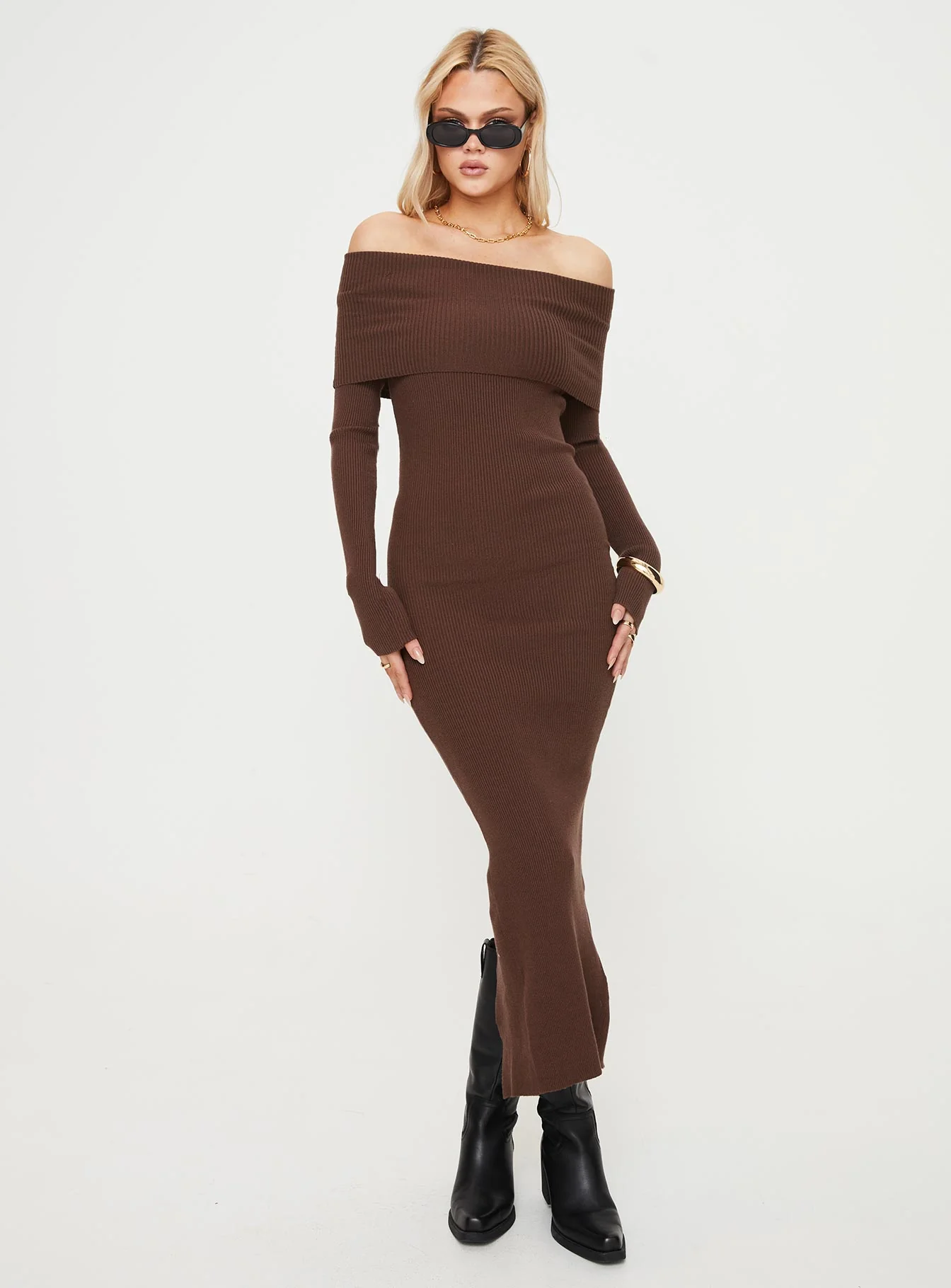 Phylis Off The Shoulder Maxi Dress Chocolate - Image 3