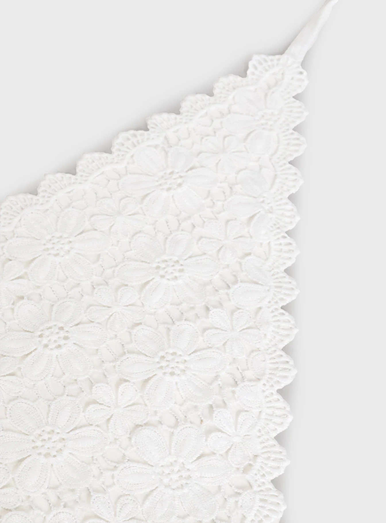 Pinot Lace Hair Scarf White - Image 3