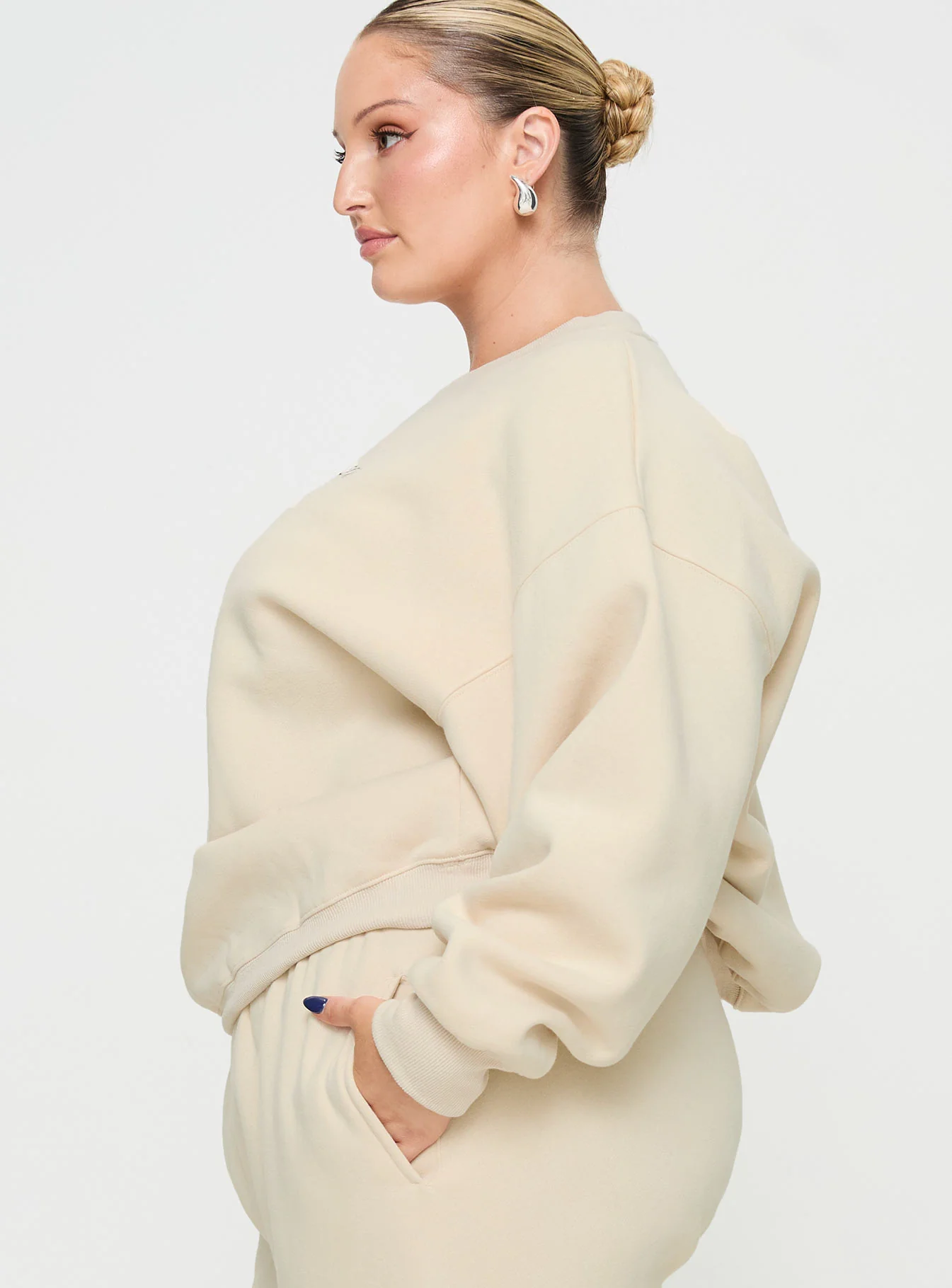 Princess Polly Crew Neck Sweatshirt Block / Cursive Text Stone Curve - Image 4
