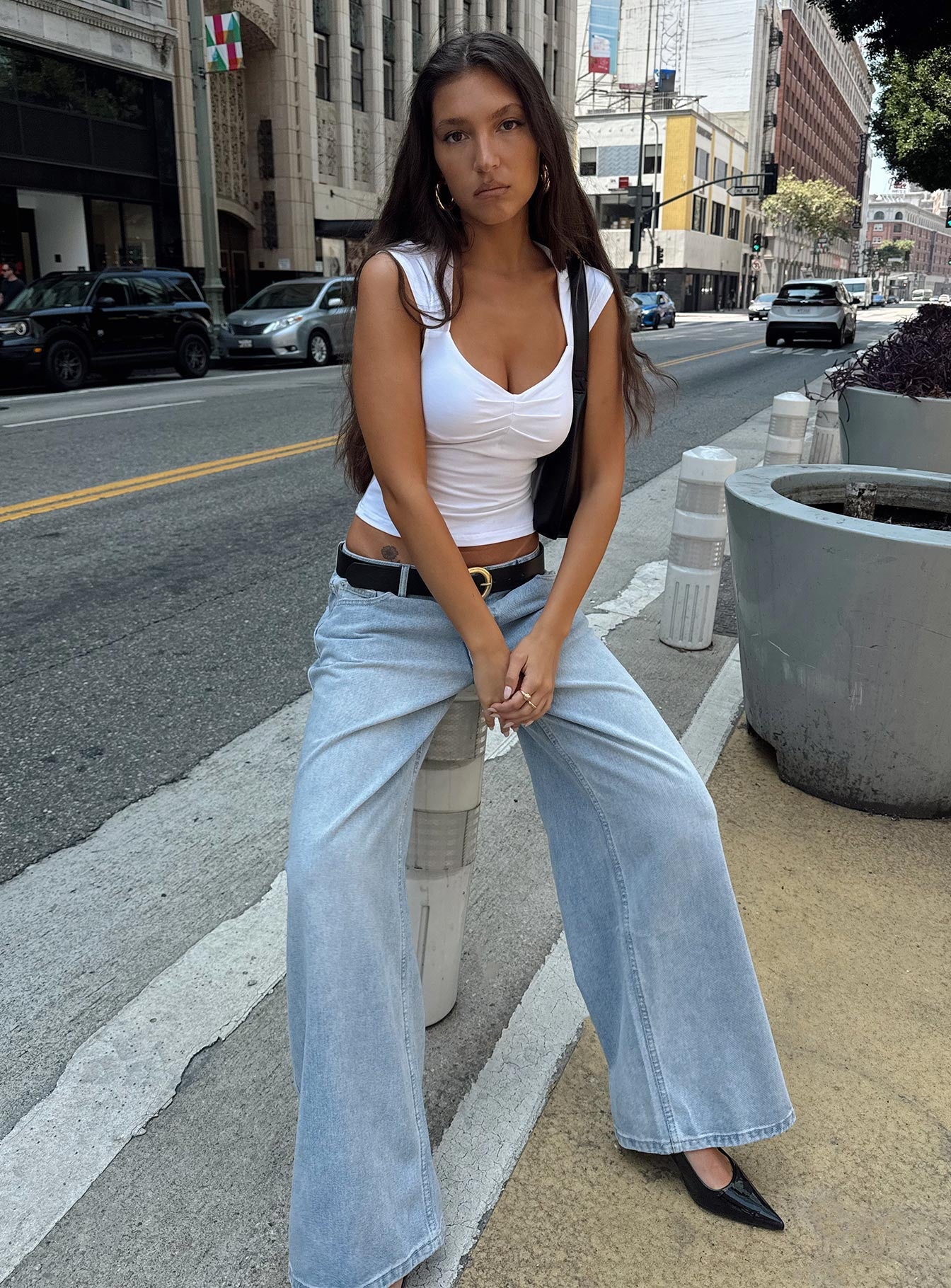 Ramos Low Rise Wide Leg Jeans Light Blue Wash Petite - Image 9