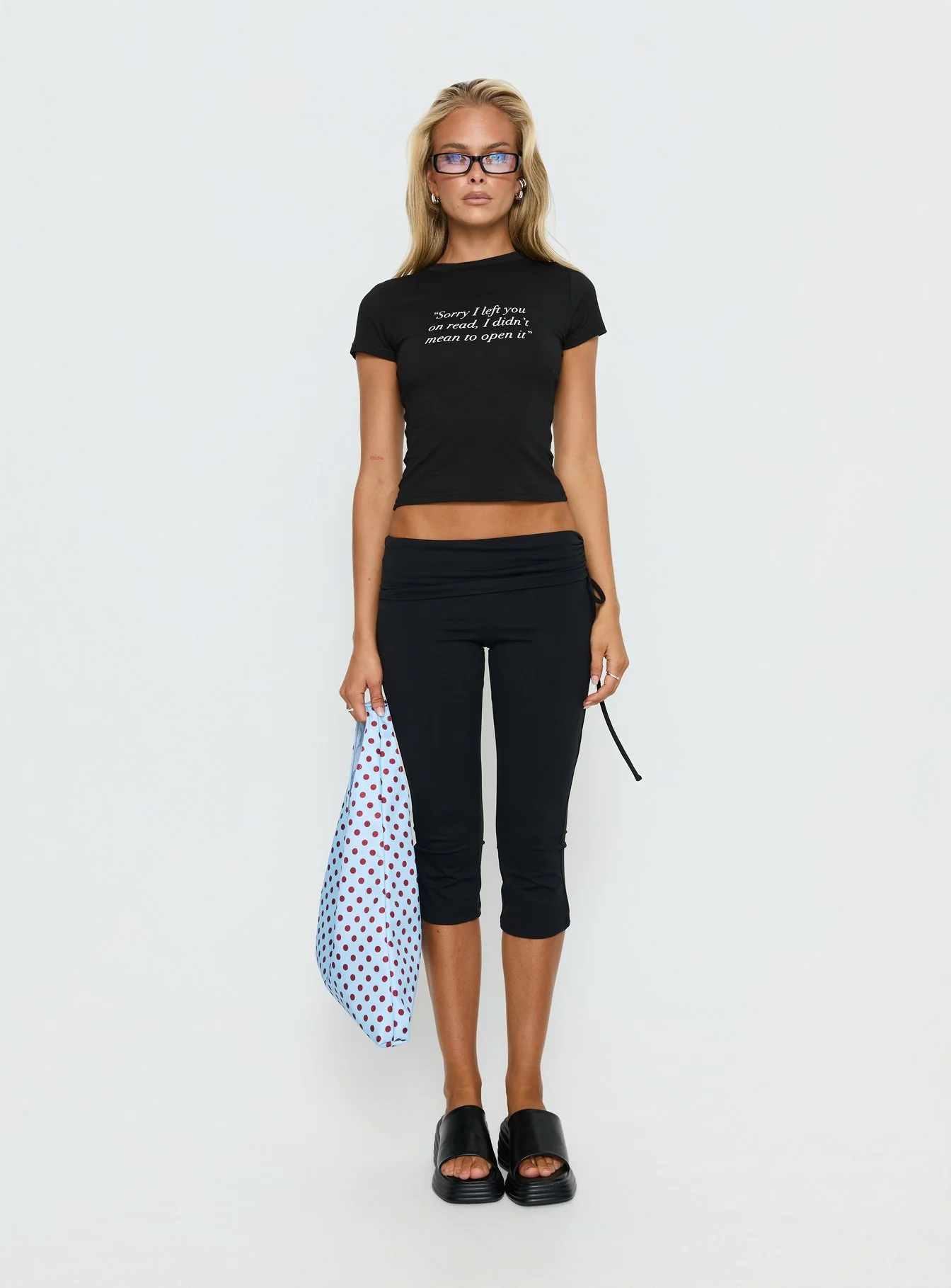 Read Receipts Graphic Baby Tee Black - Image 7