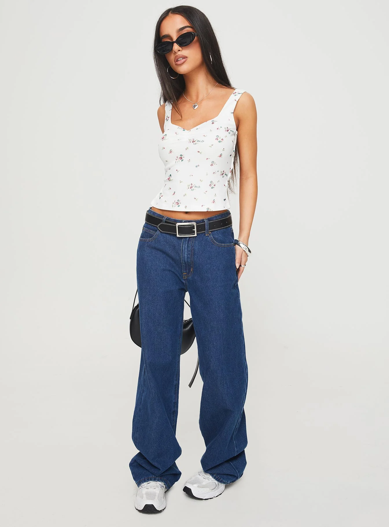 Rehna Top White Floral - Image 3
