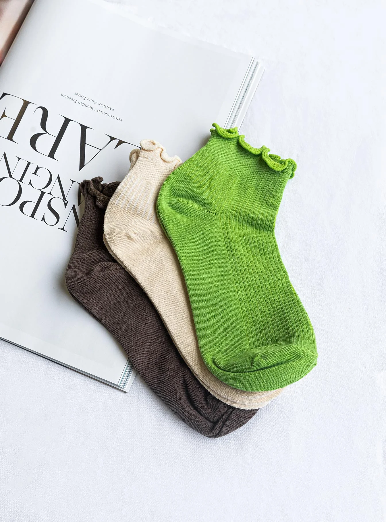 Ribbed Ruffle Socks Cream - Image 3
