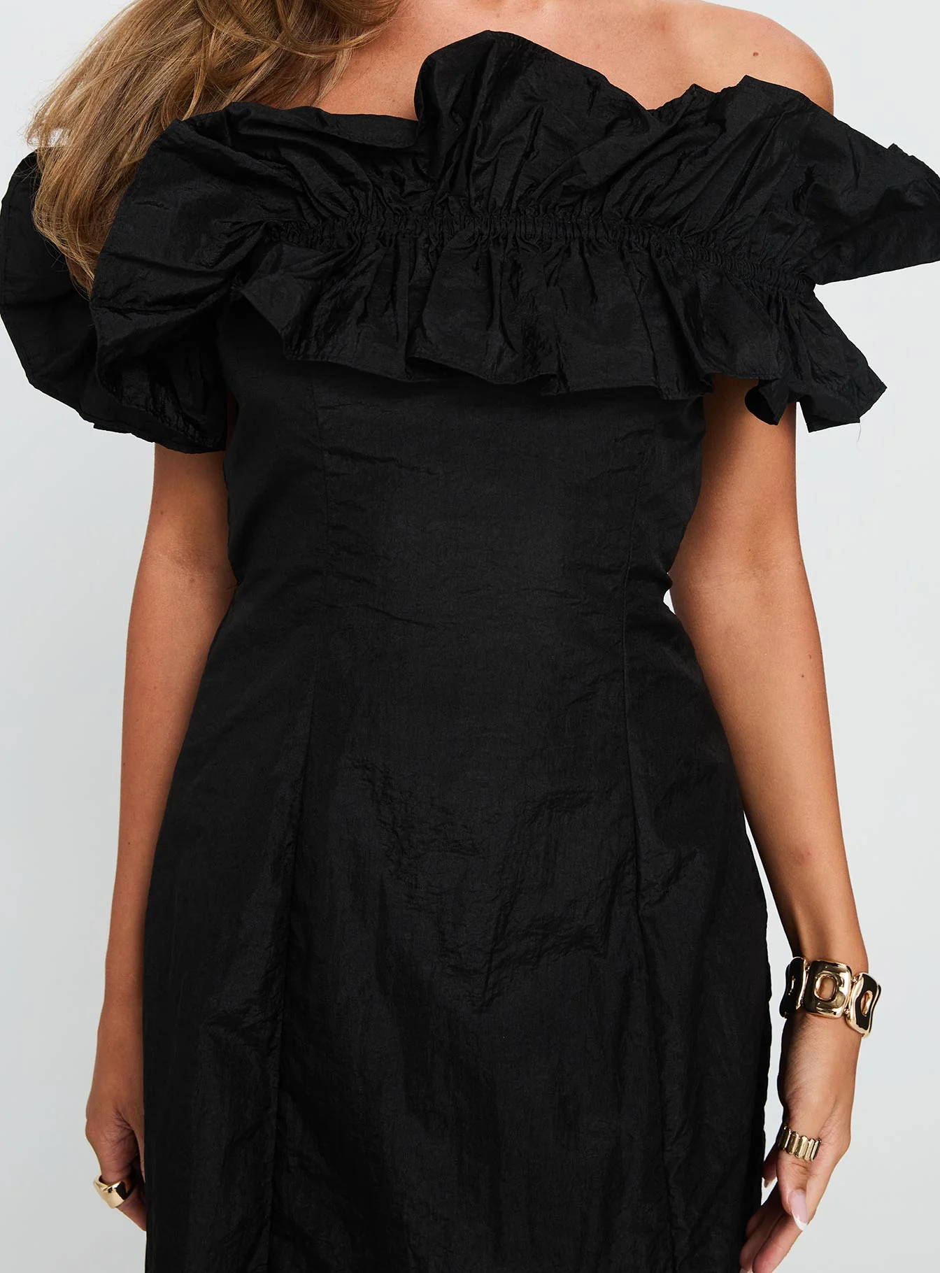 Rozetta Frill Neck Mini Dress Black - Image 5
