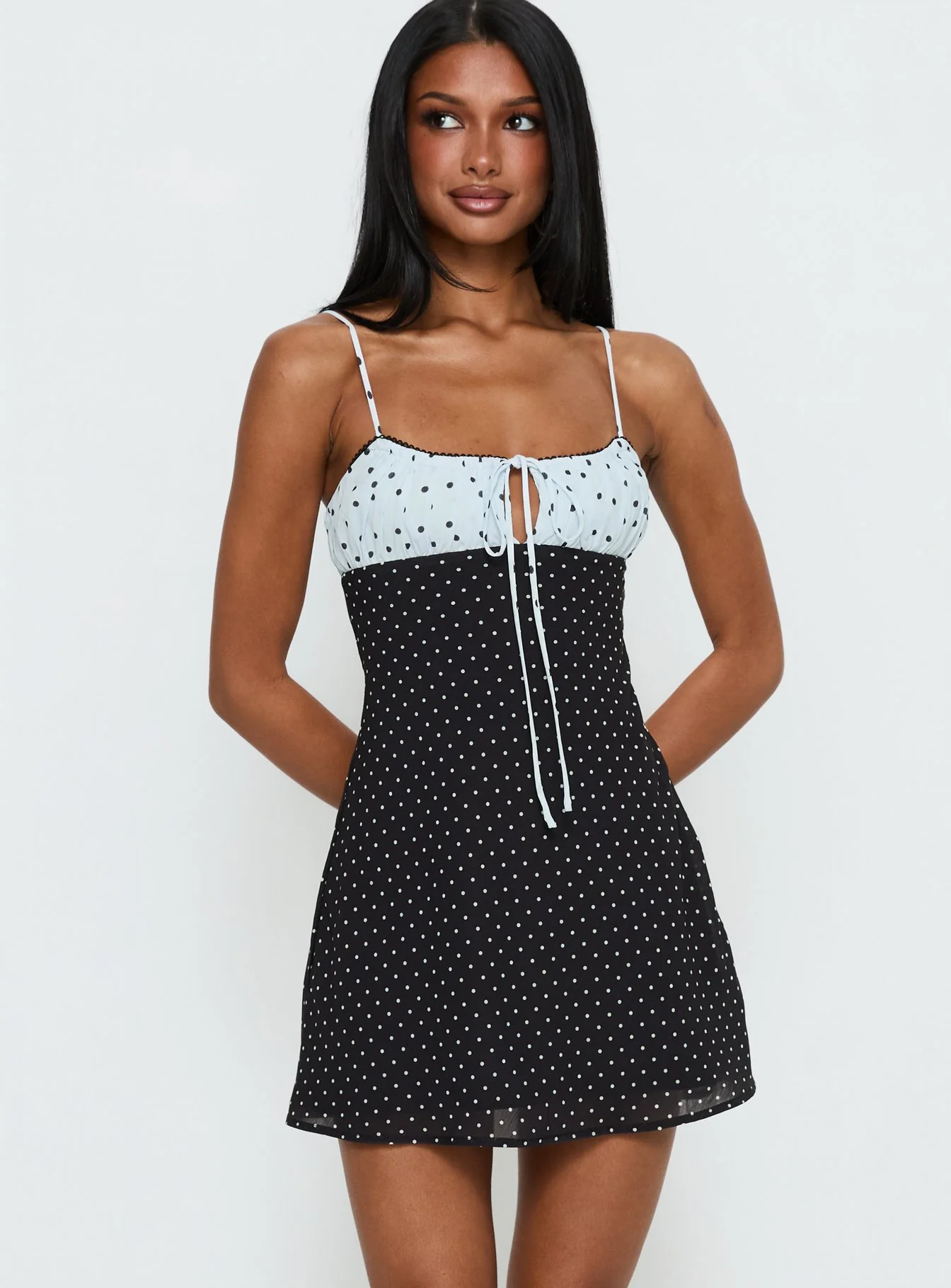 Rylann Contrast Tie Detail Mini Dress Navy / Blue Polka - Image 2