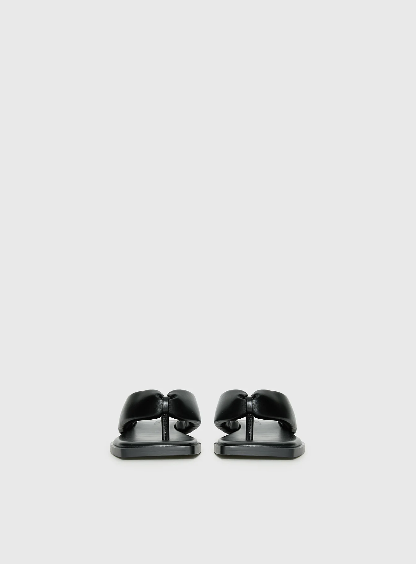 Rylin Puff Thong Sandals Black - Image 3
