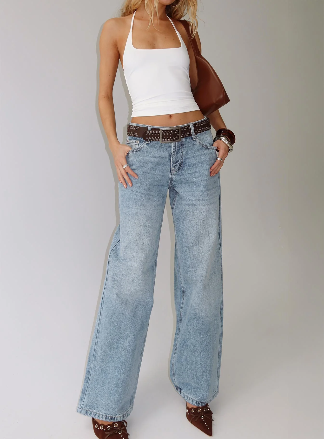 Serenitia Mid Rise Straight Leg Jeans Light Wash - Image 8
