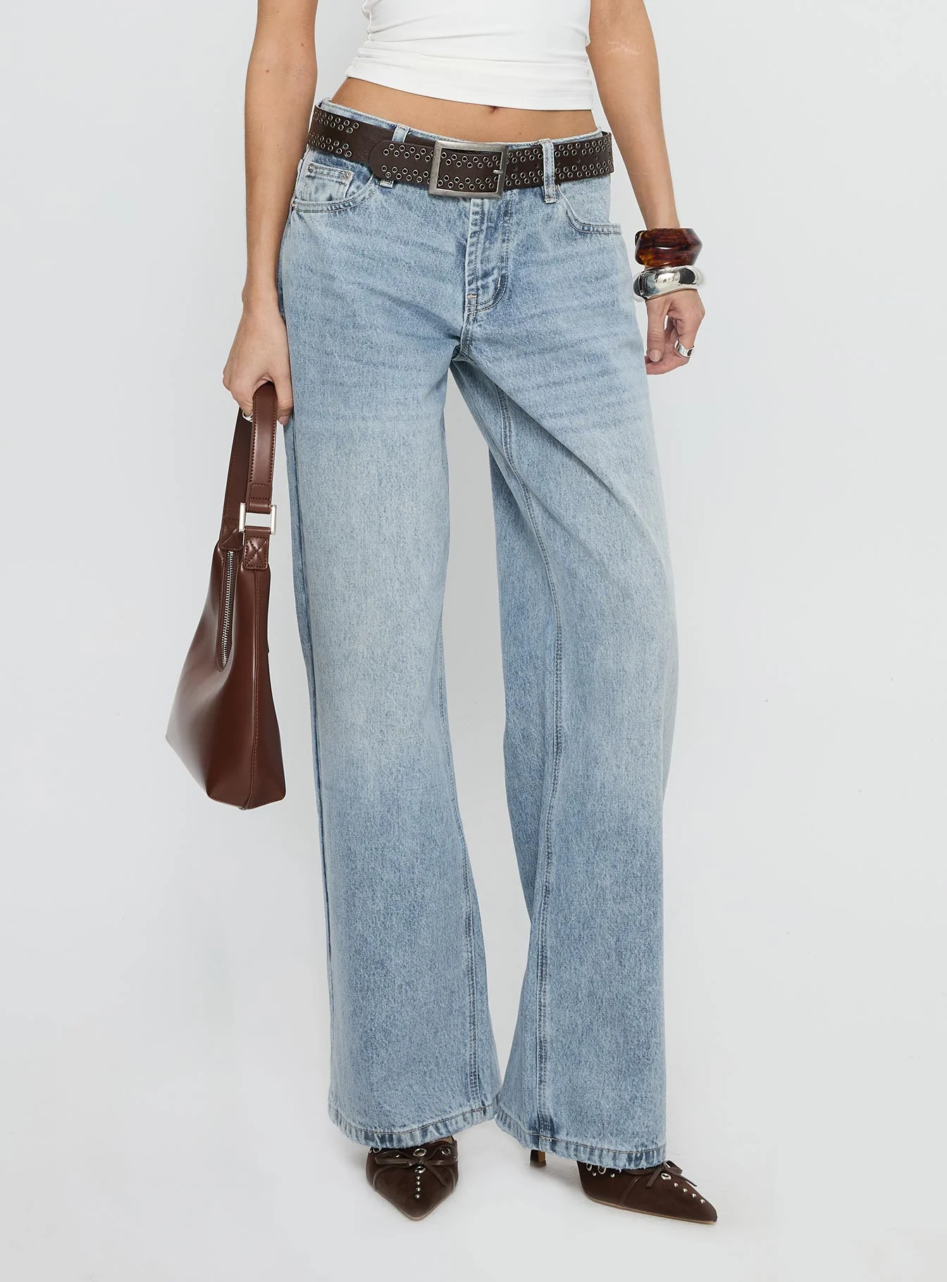 Serenitia Mid Rise Straight Leg Jeans Light Wash Tall - Image 2