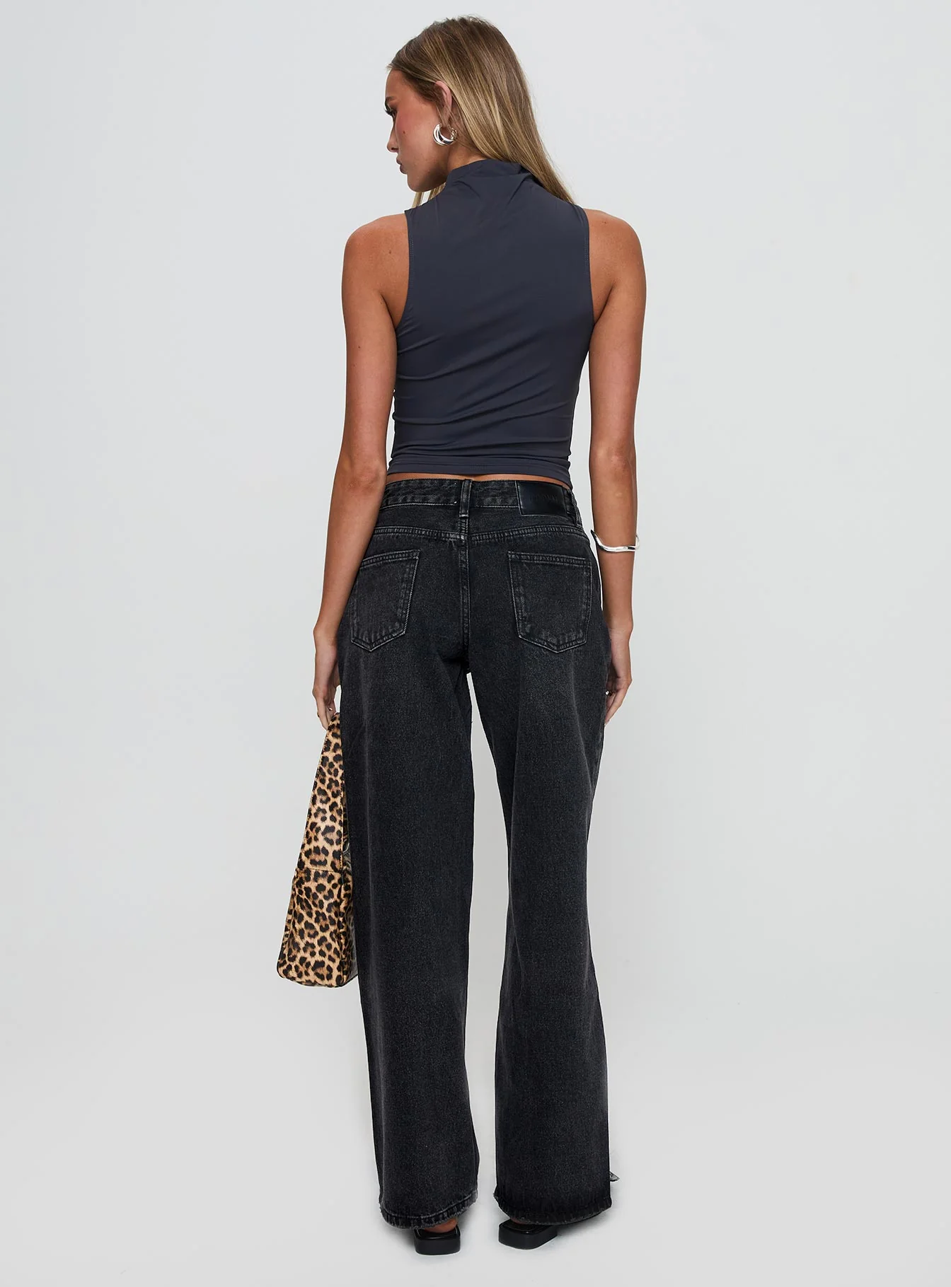 Serenitia Mid Rise Straight Leg Jeans Washed Black Petite - Image 5