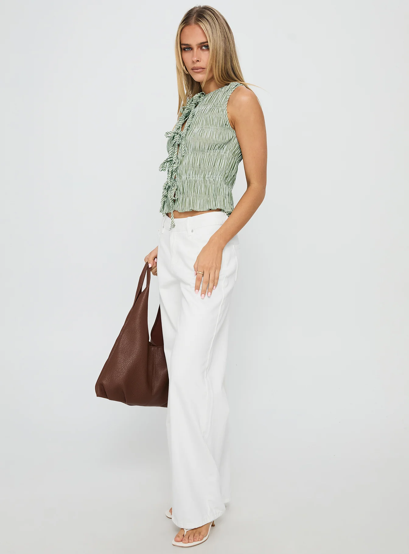 Serenitia Mid Rise Straight Leg Relaxed Jeans White Wash - Image 4