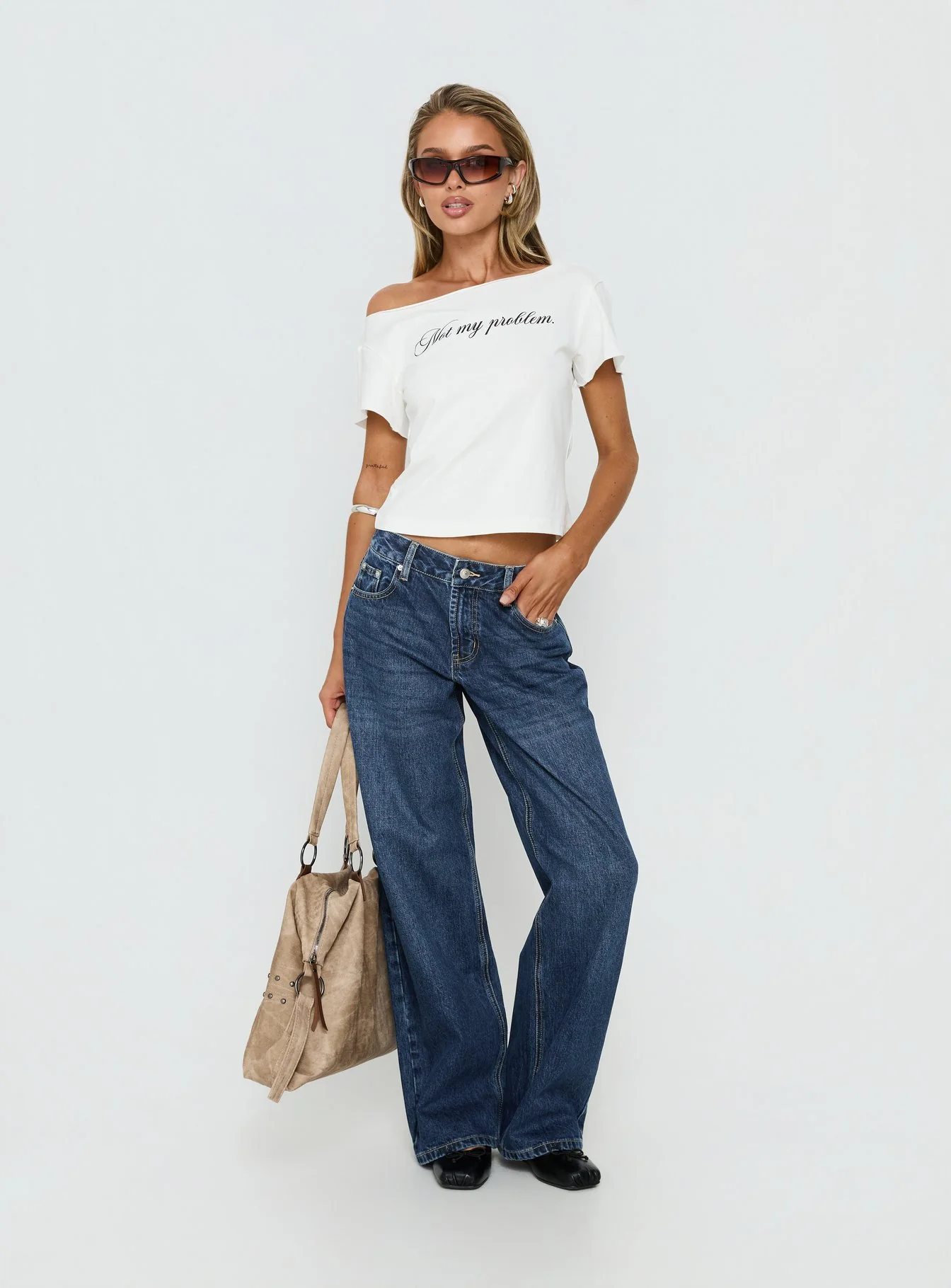 Serenitia Mid Rise Straight Leg Relaxed Jeans Dark Blue Wash - Image 3