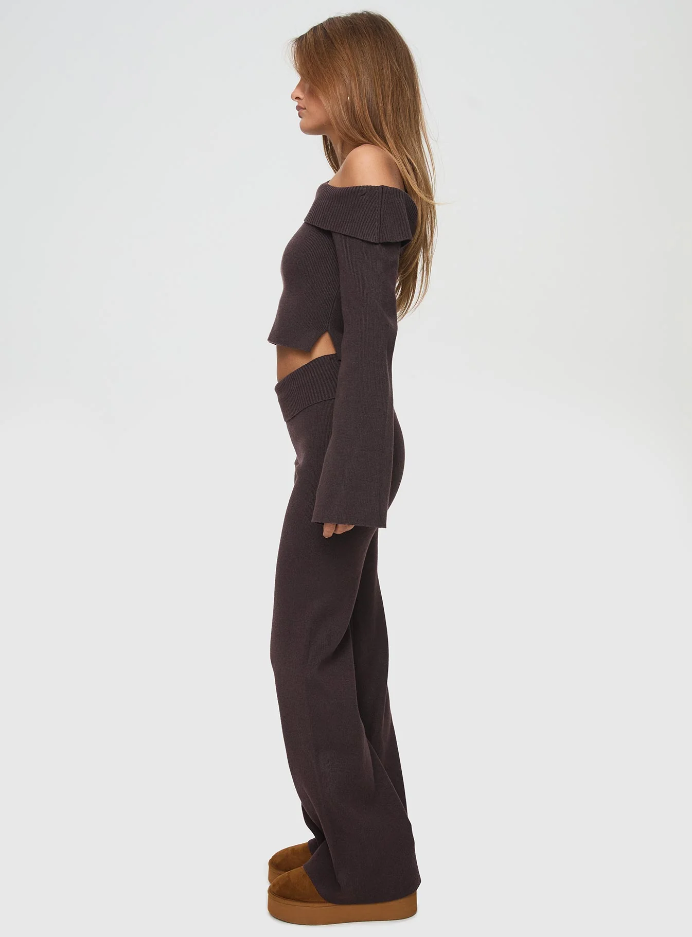 Sina Off The Shoulder Top Chocolate Tall - Image 4